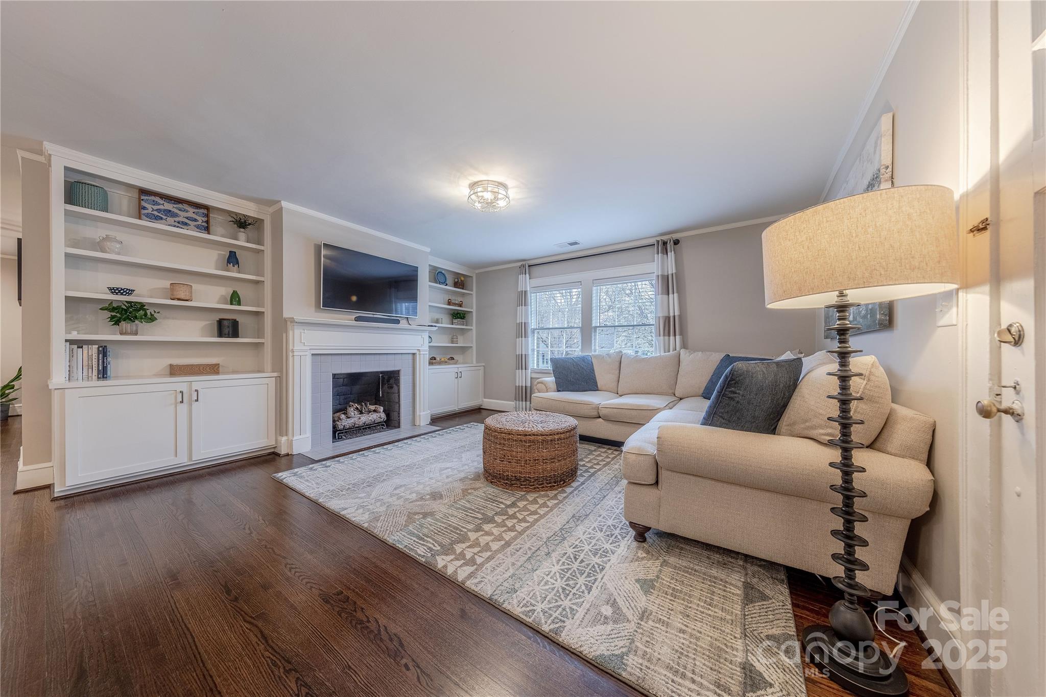 304 W Park Avenue