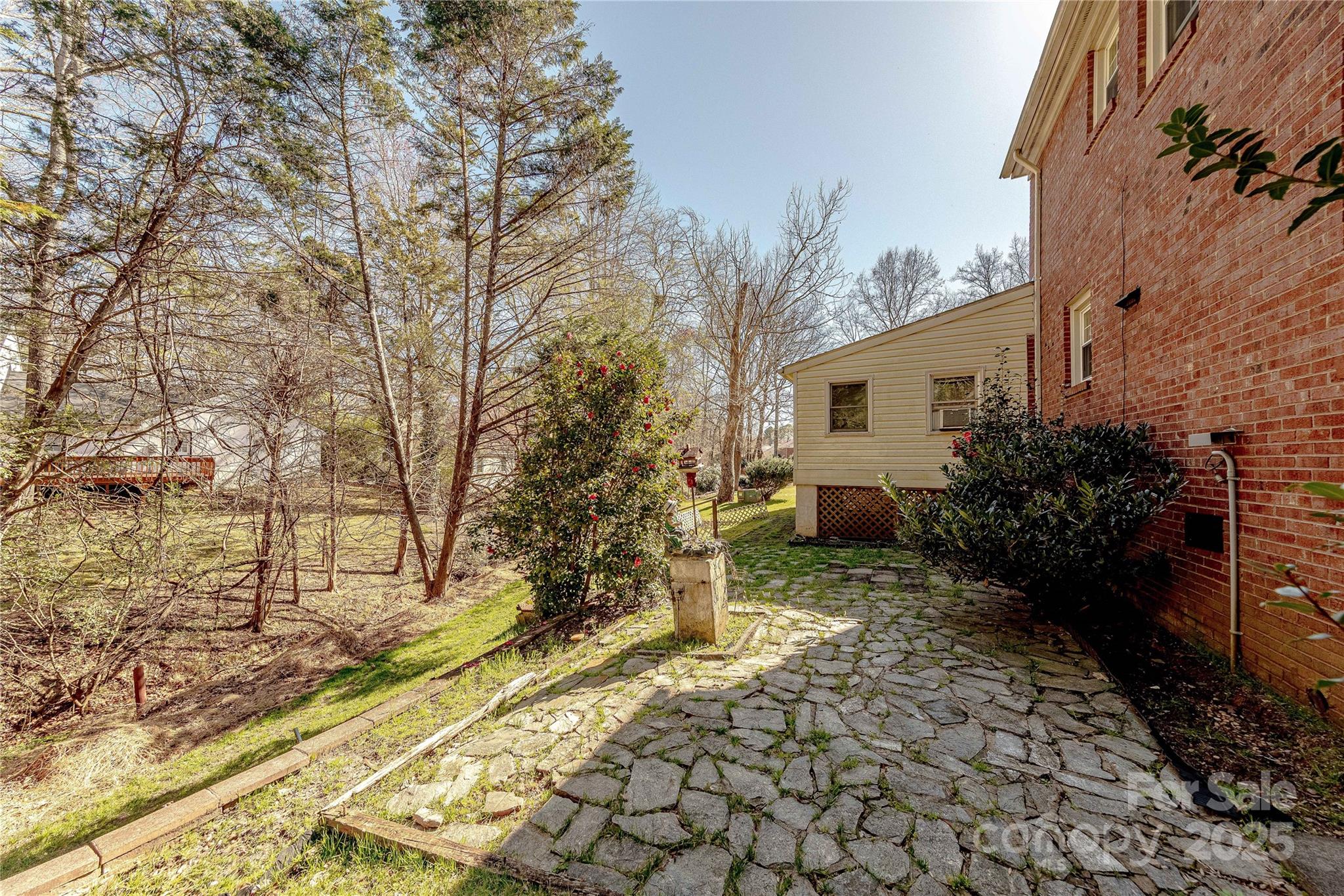 4840 Autumn Leaf Lane