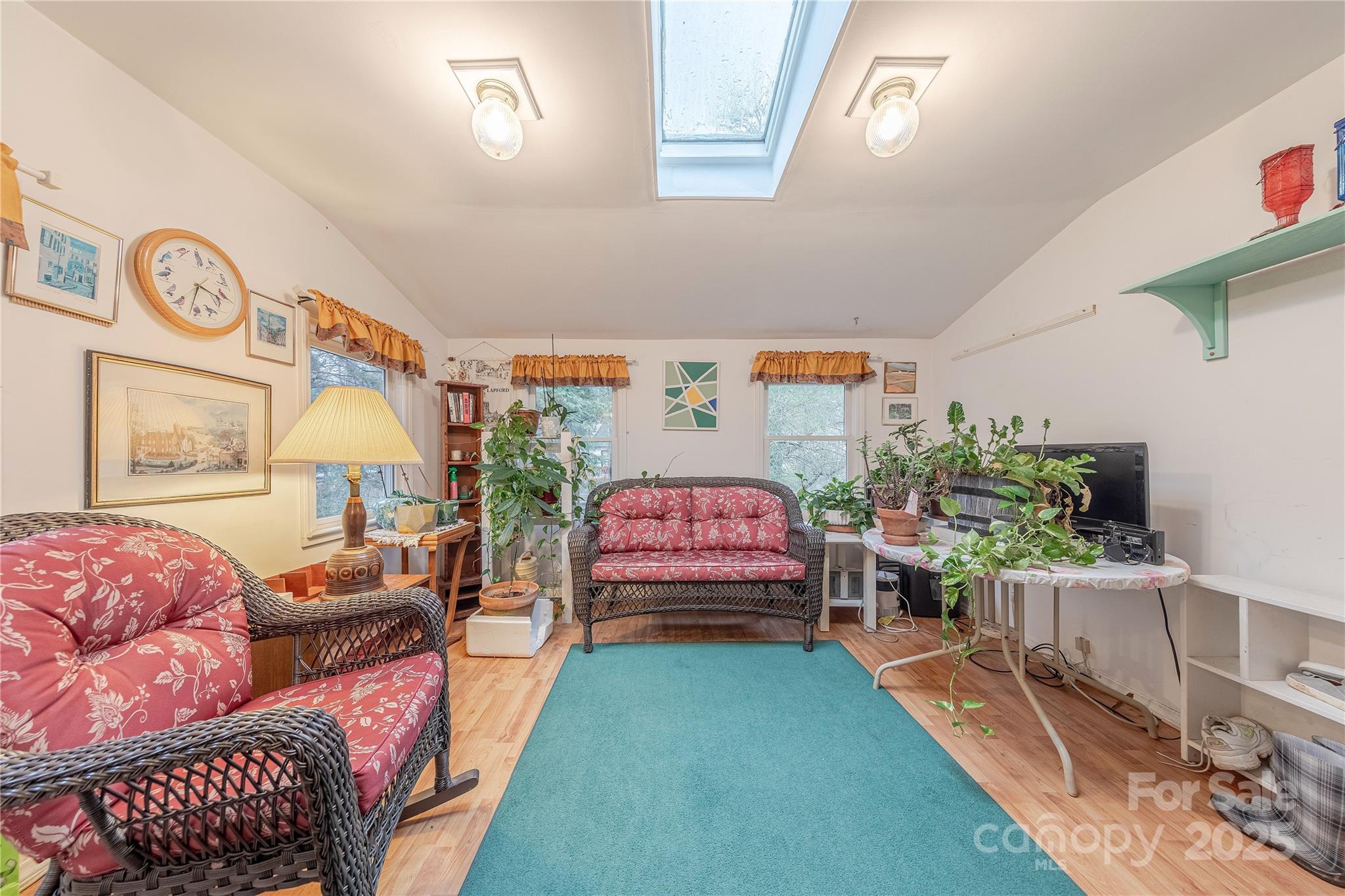 4840 Autumn Leaf Lane