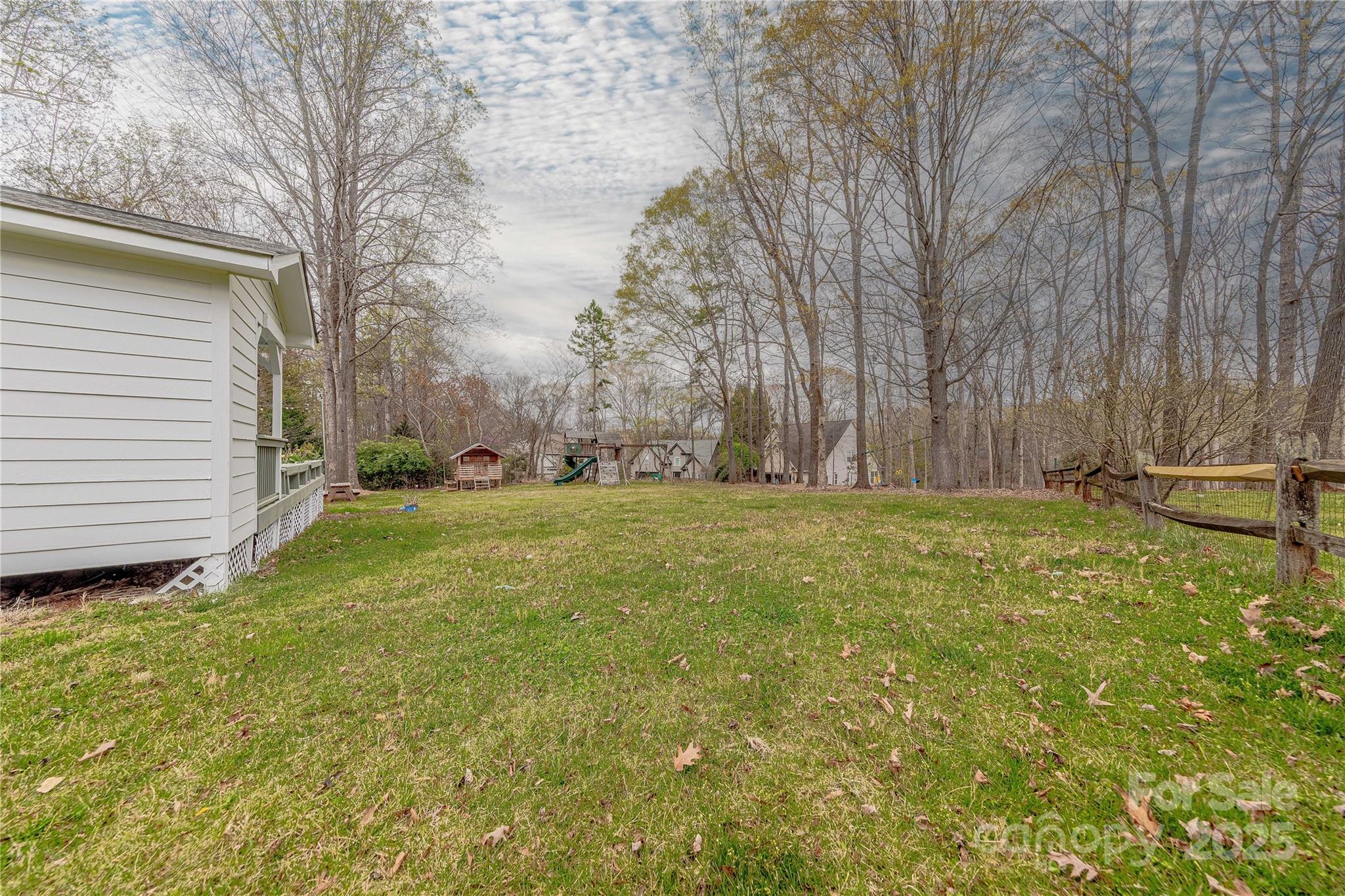 10101 Woodview Circle