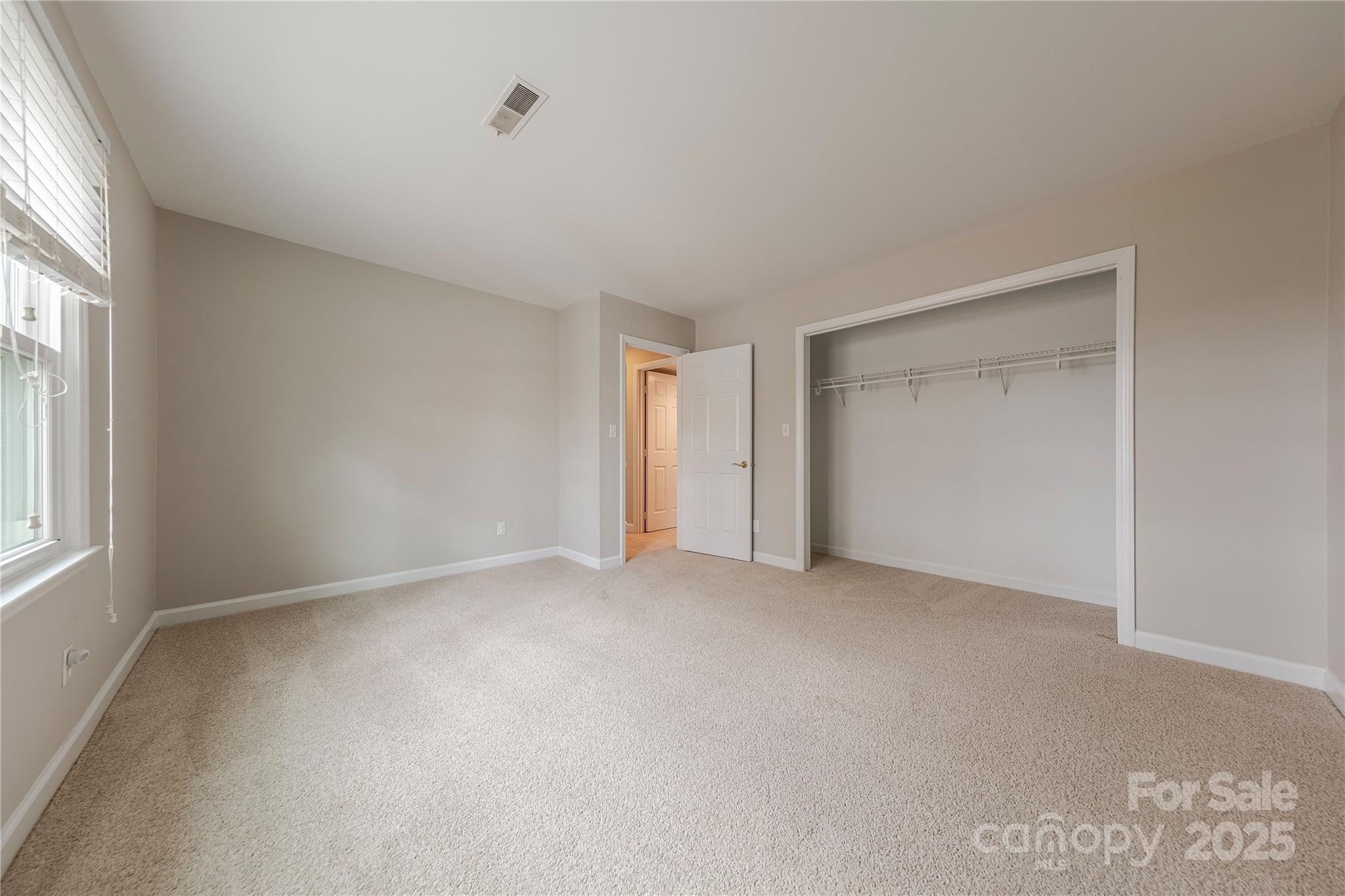 10101 Woodview Circle