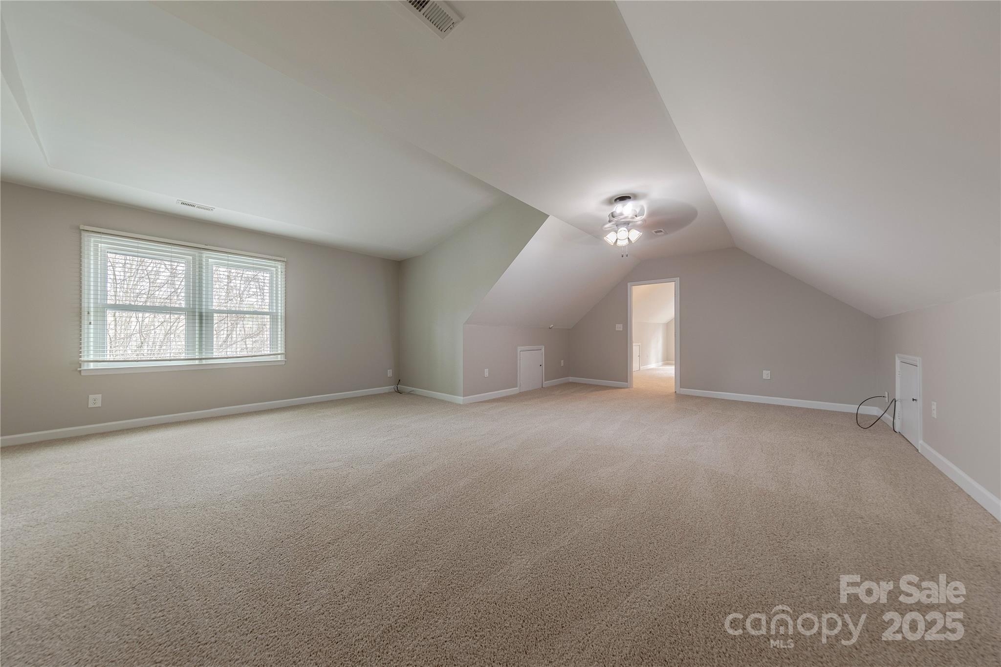 10101 Woodview Circle