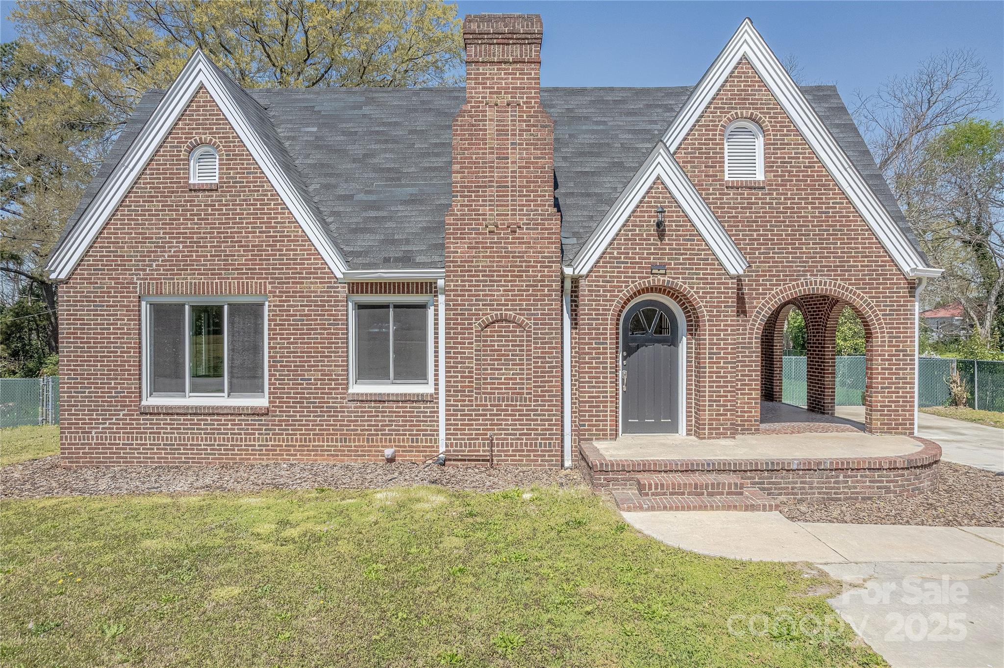 410 E Arch Street