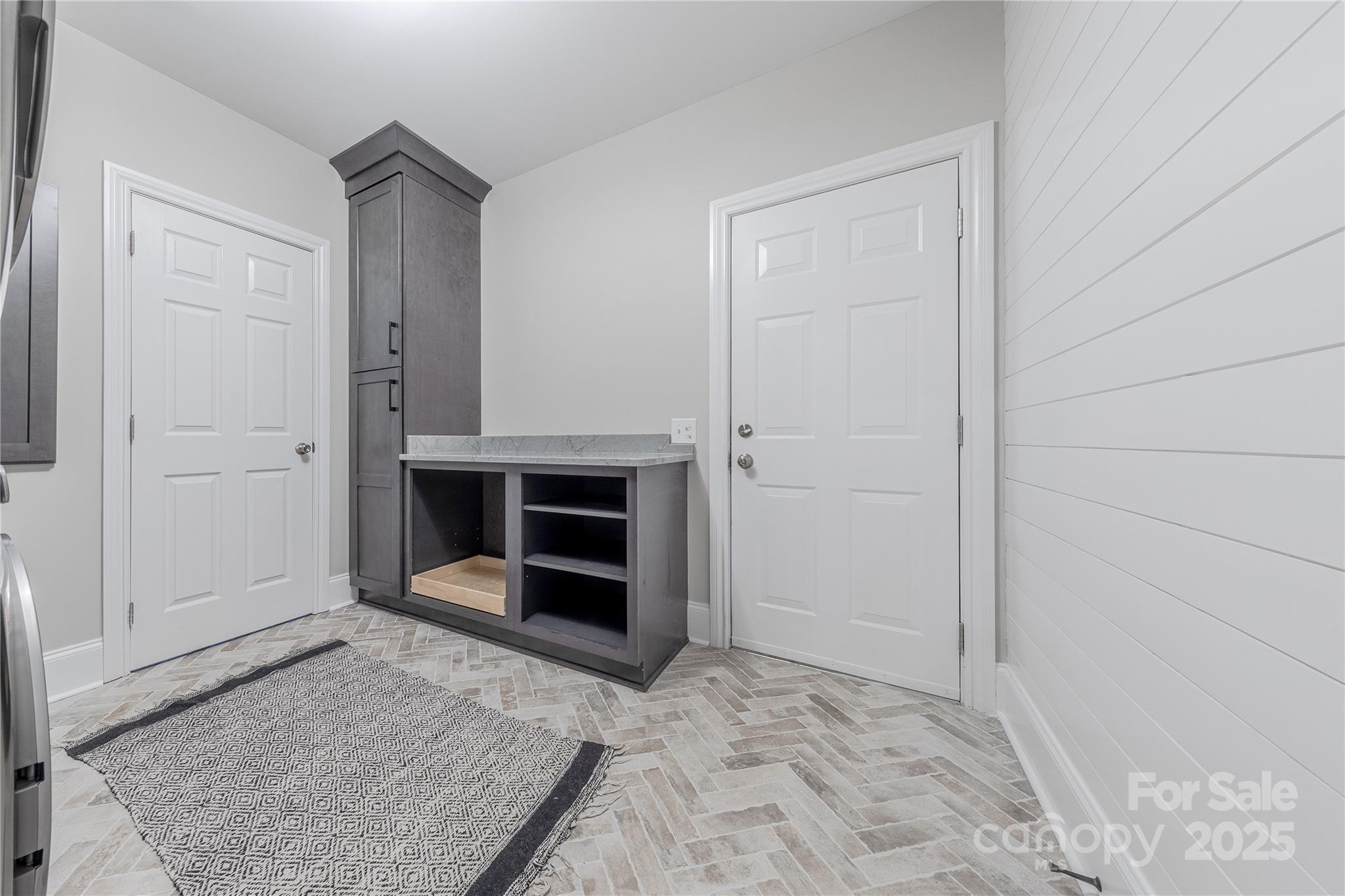 2174 Mckee Road