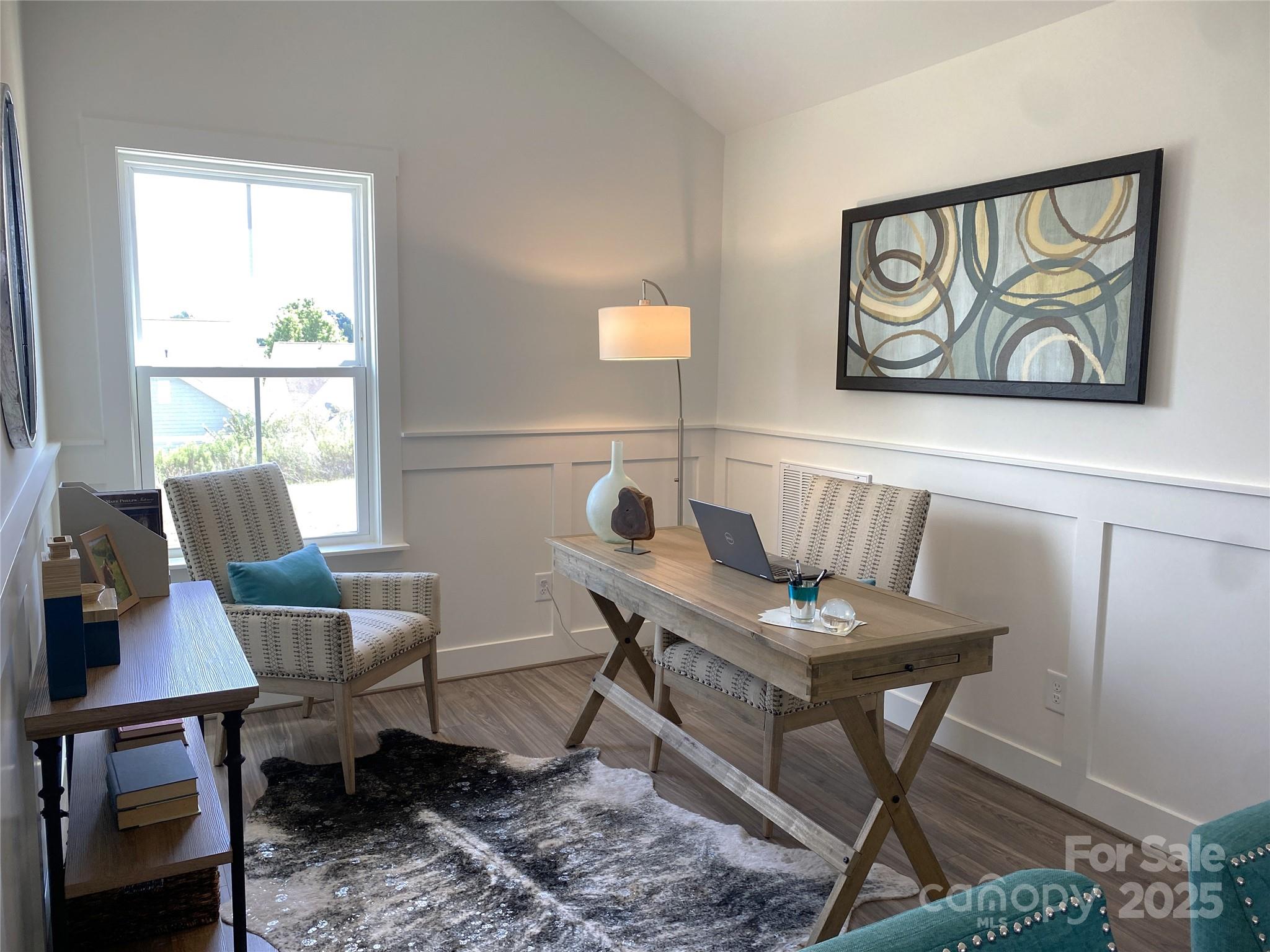 19044 Newburg Hill Road Unit: 26