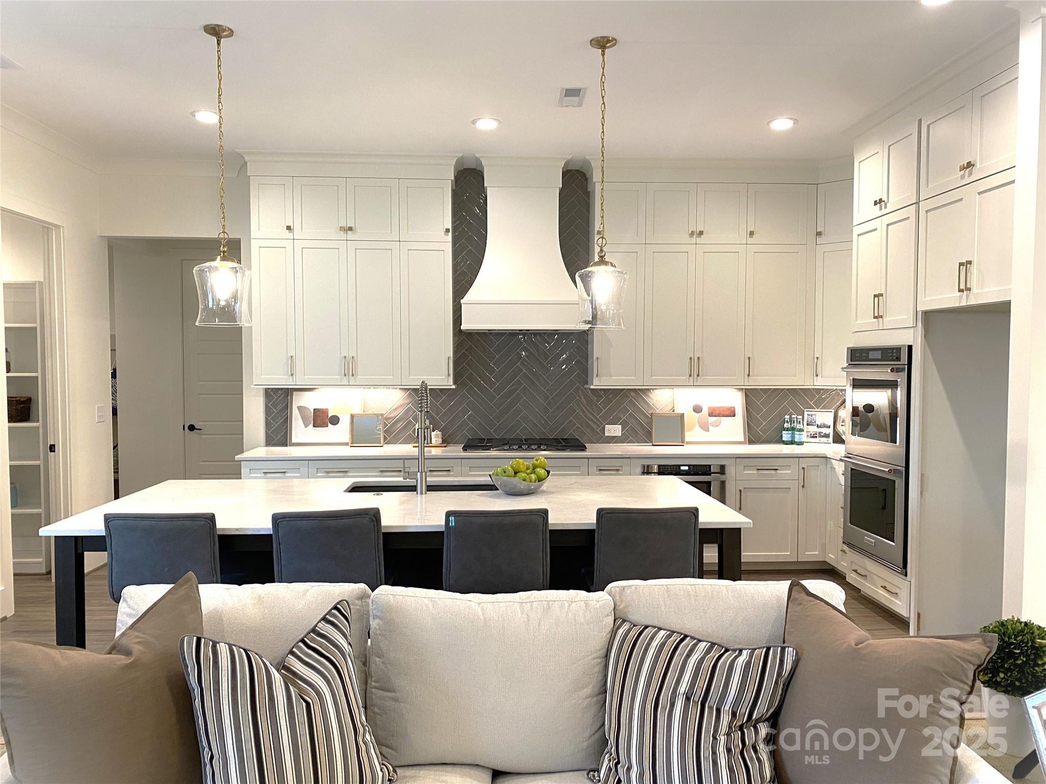 19044 Newburg Hill Road Unit: 26