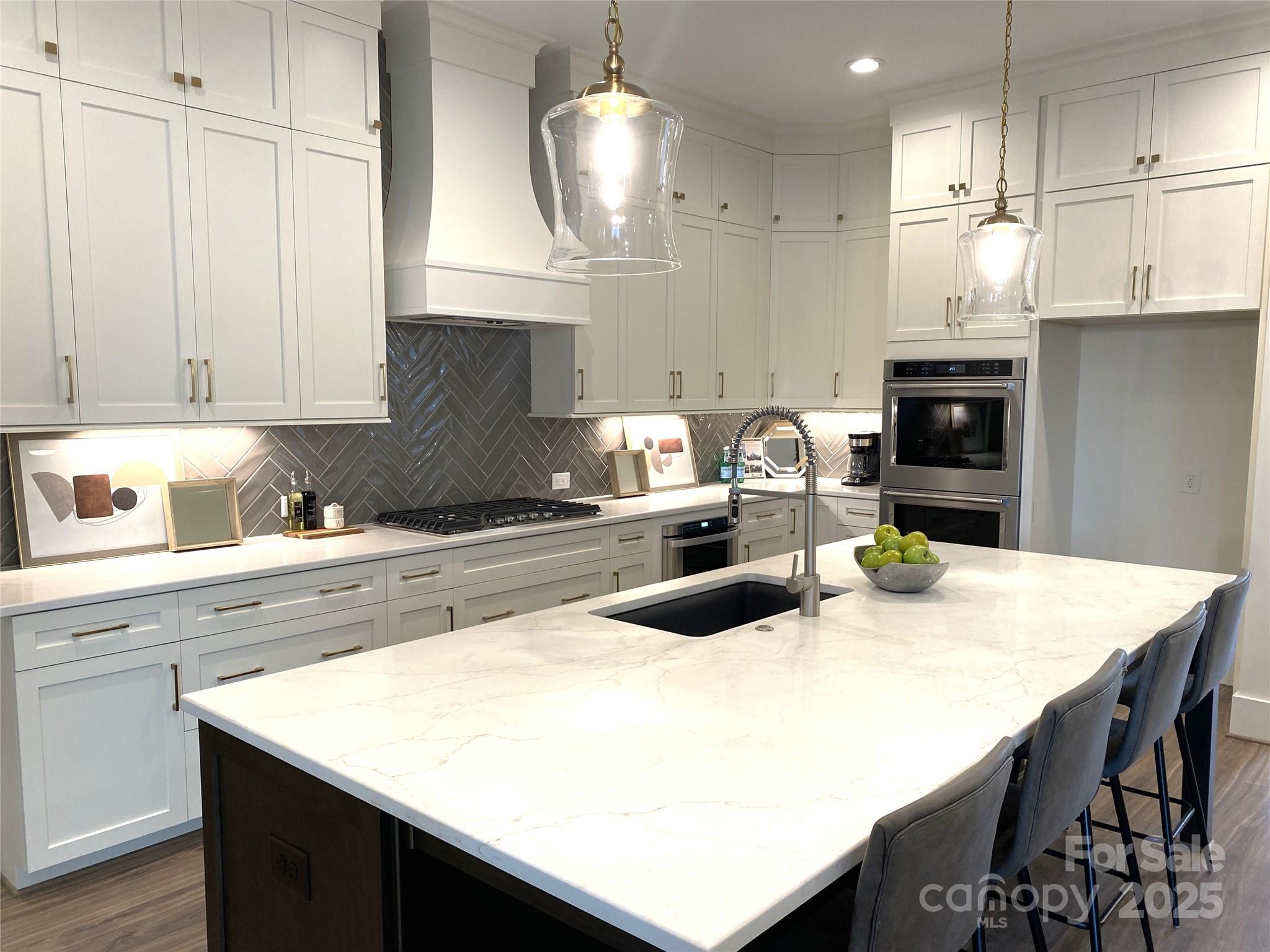 19044 Newburg Hill Road Unit: 26