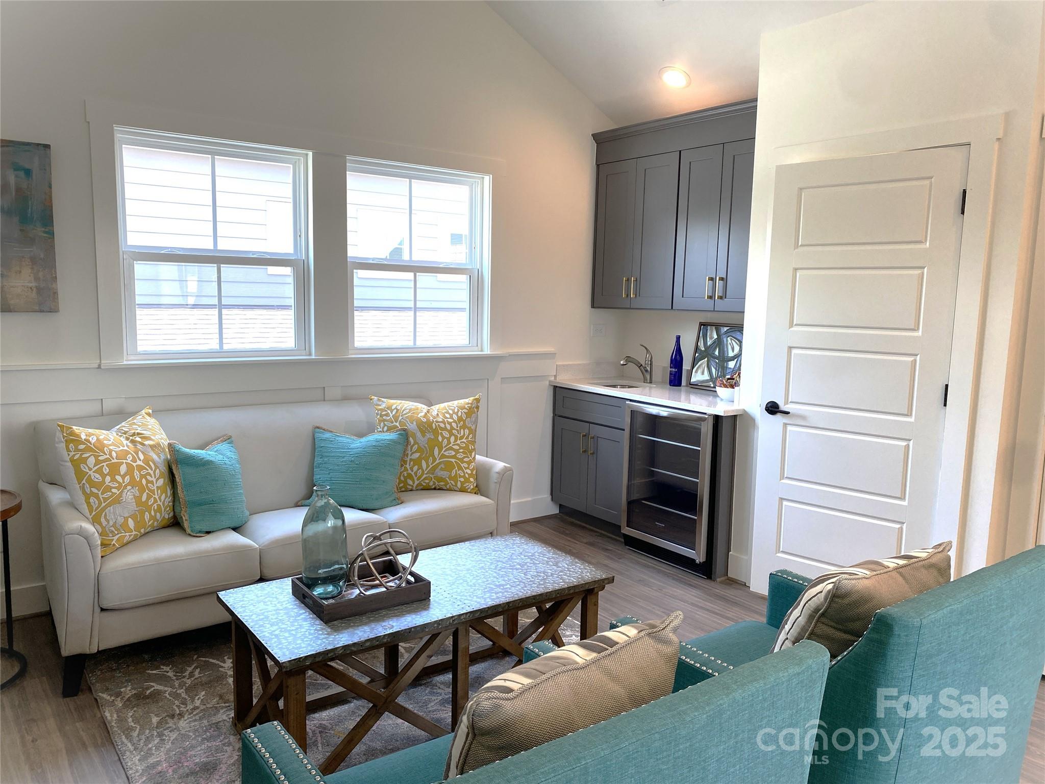 19044 Newburg Hill Road Unit: 26