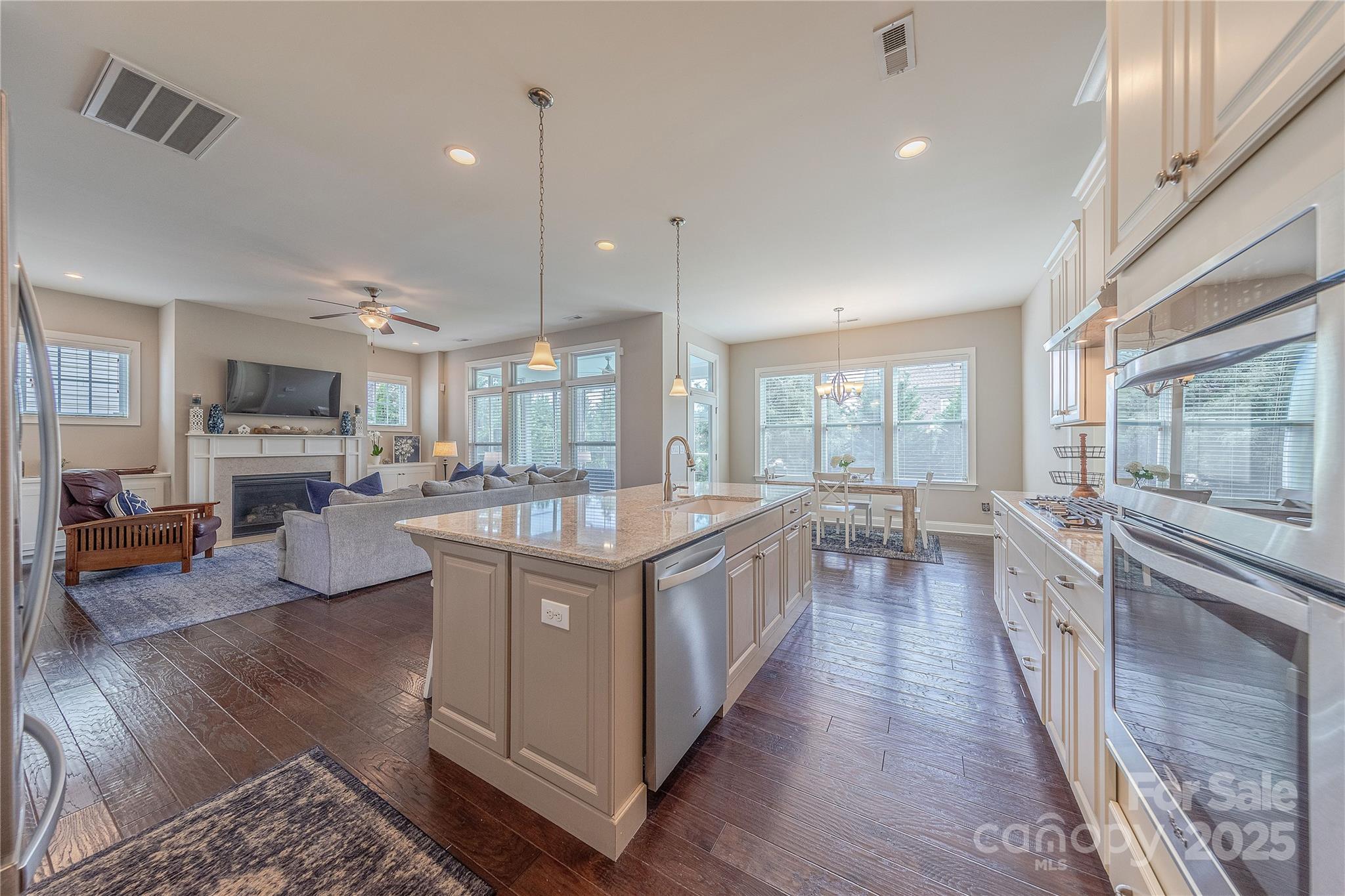 5250 Meadowcroft Way