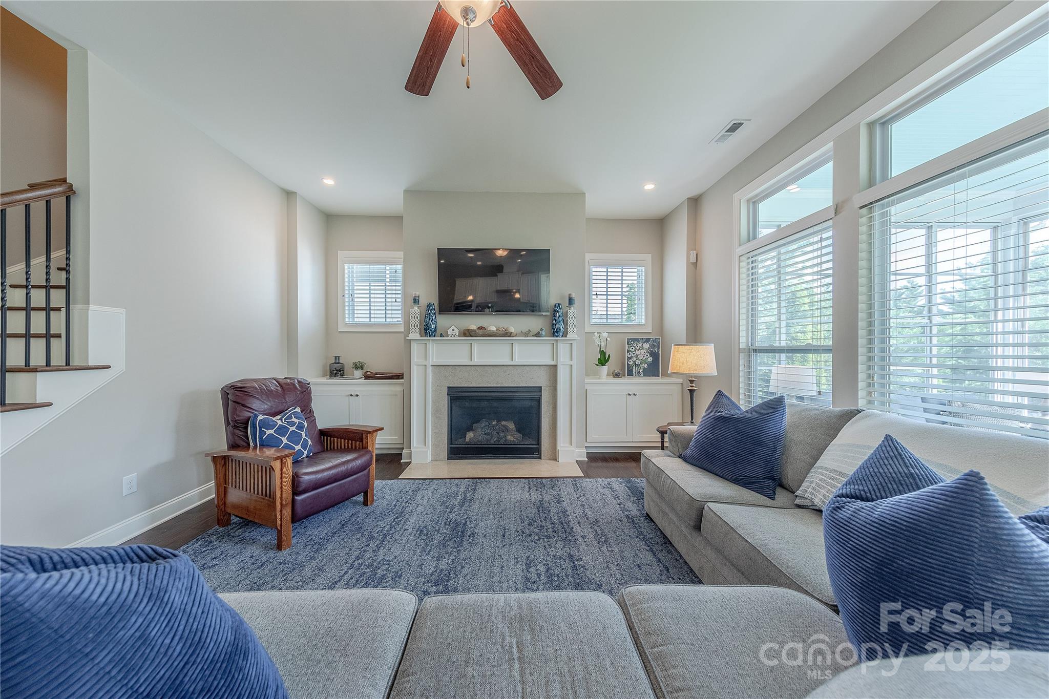 5250 Meadowcroft Way