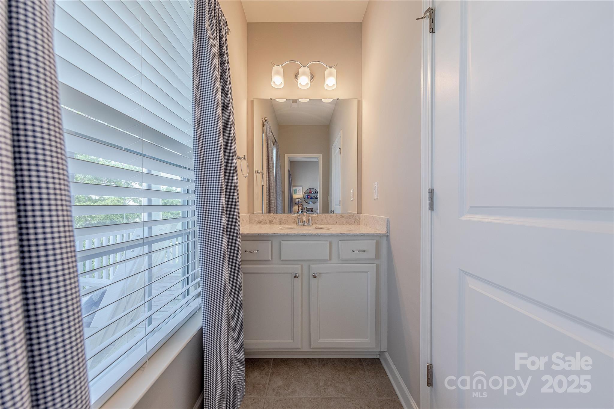 5250 Meadowcroft Way