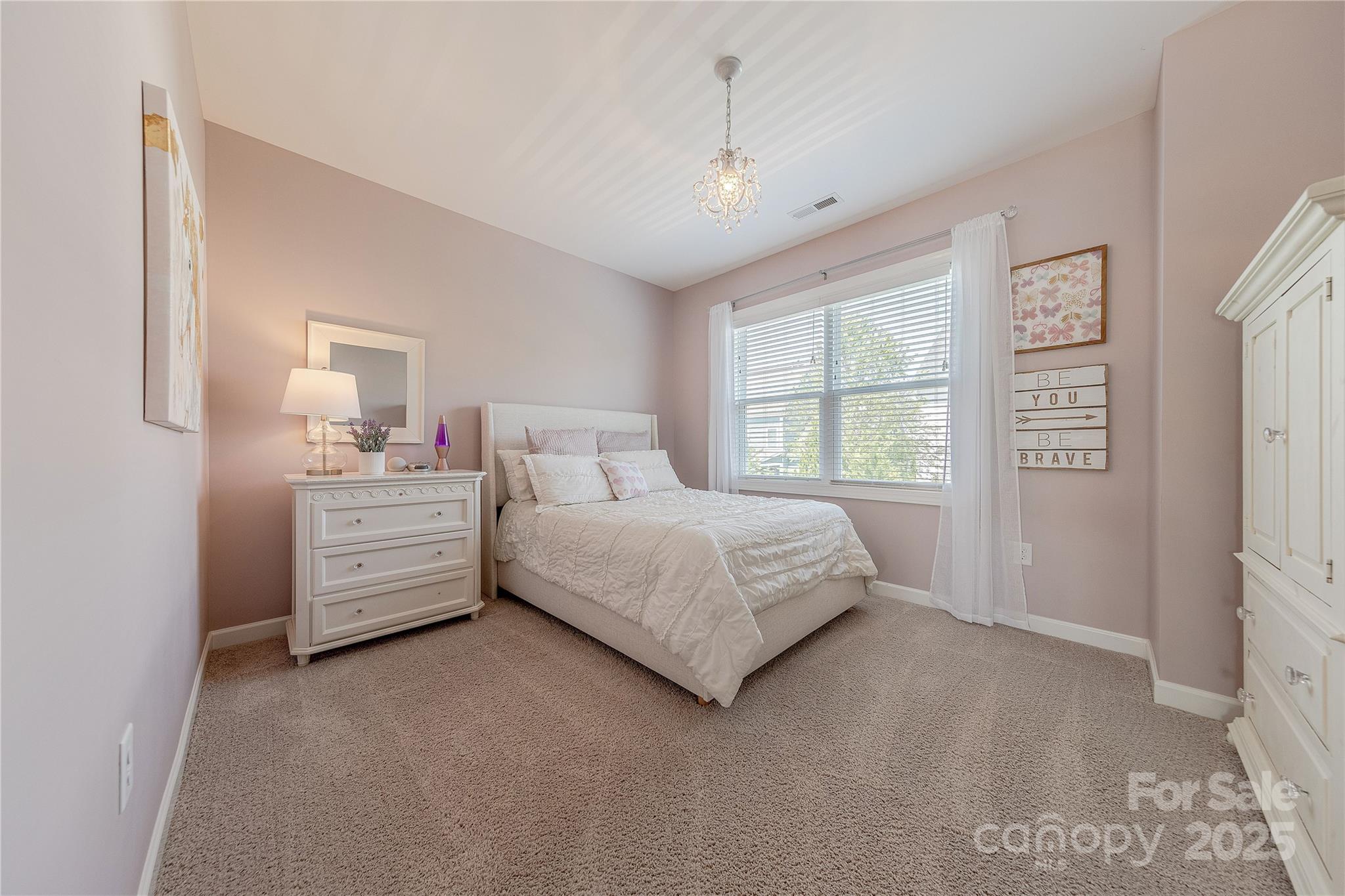 5128 Oakhaven Lane