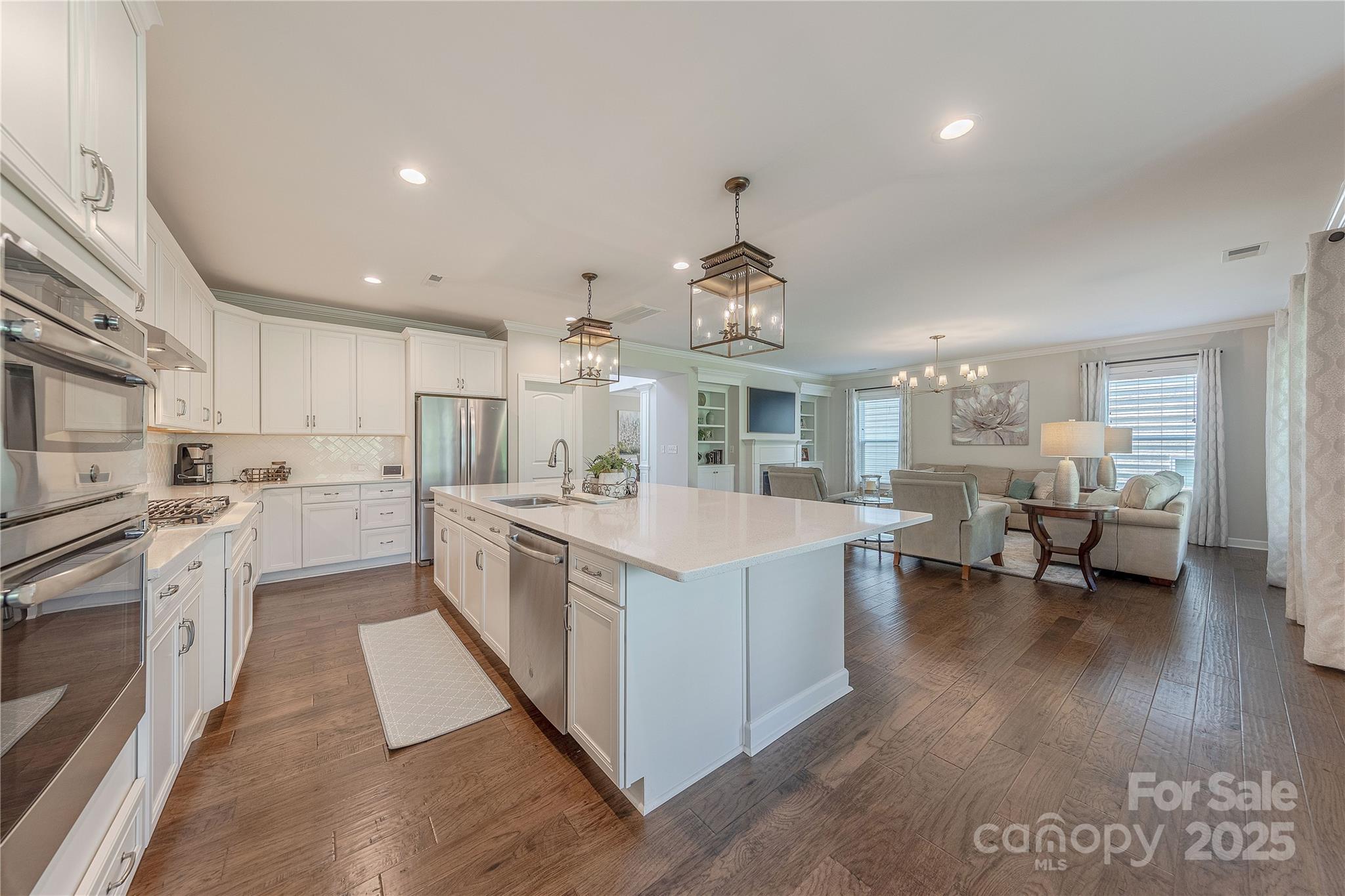 5128 Oakhaven Lane