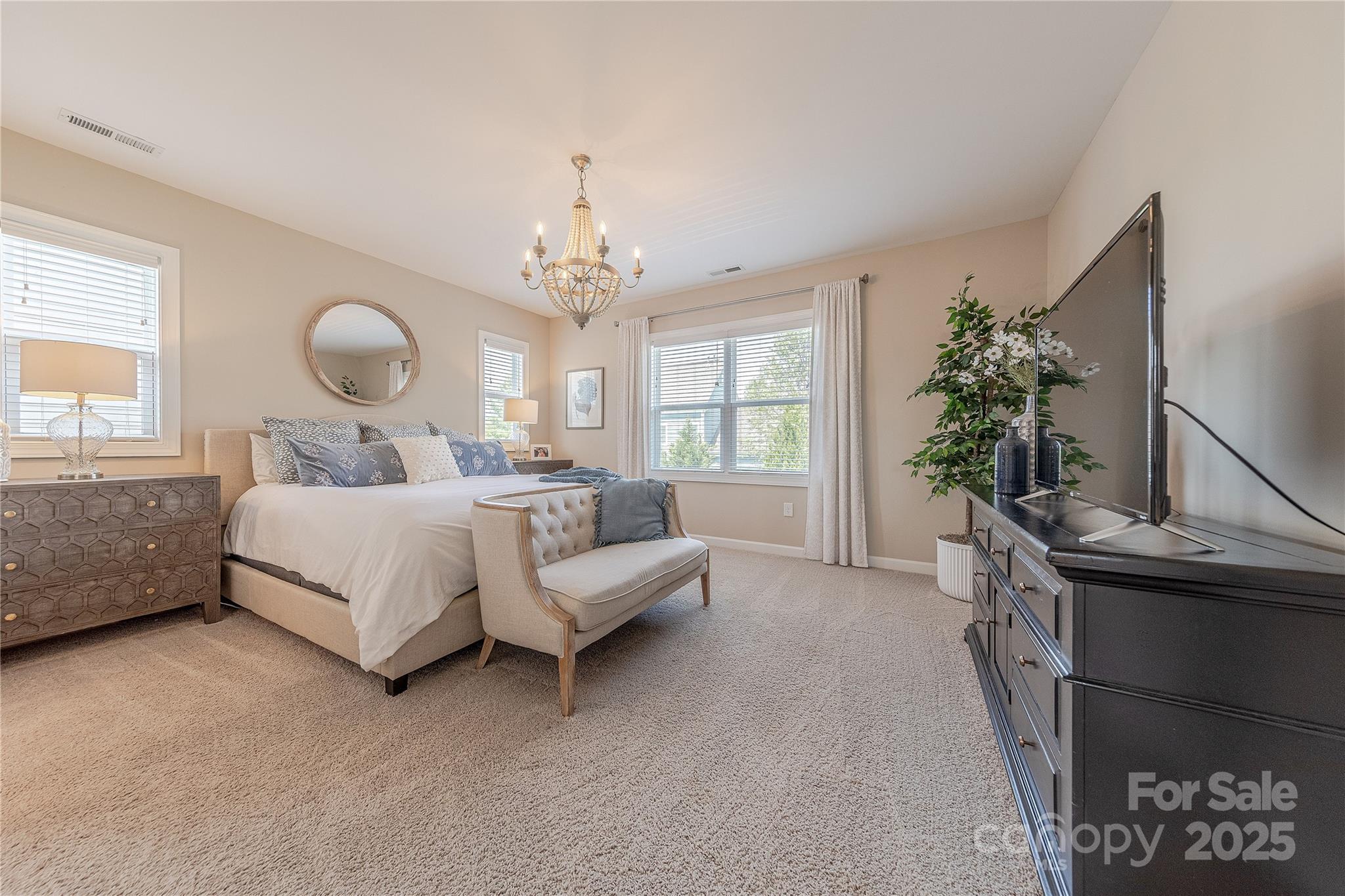 5128 Oakhaven Lane