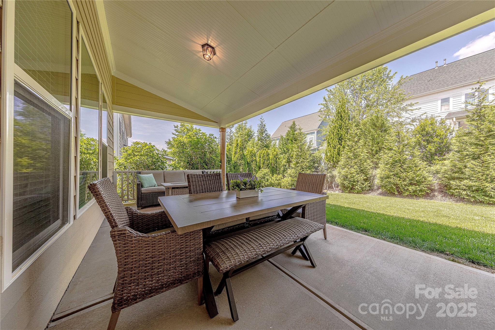 5128 Oakhaven Lane