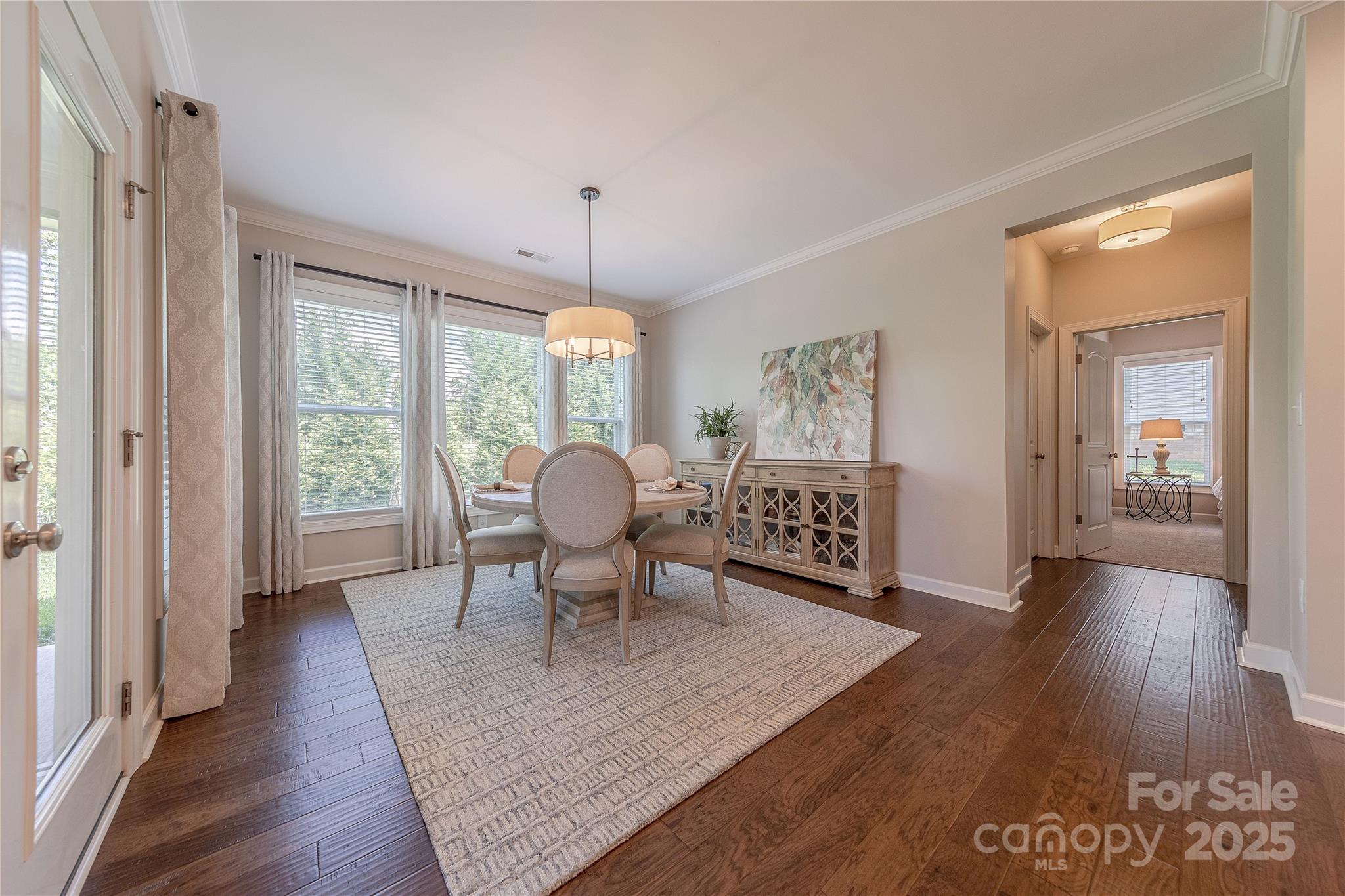 5128 Oakhaven Lane