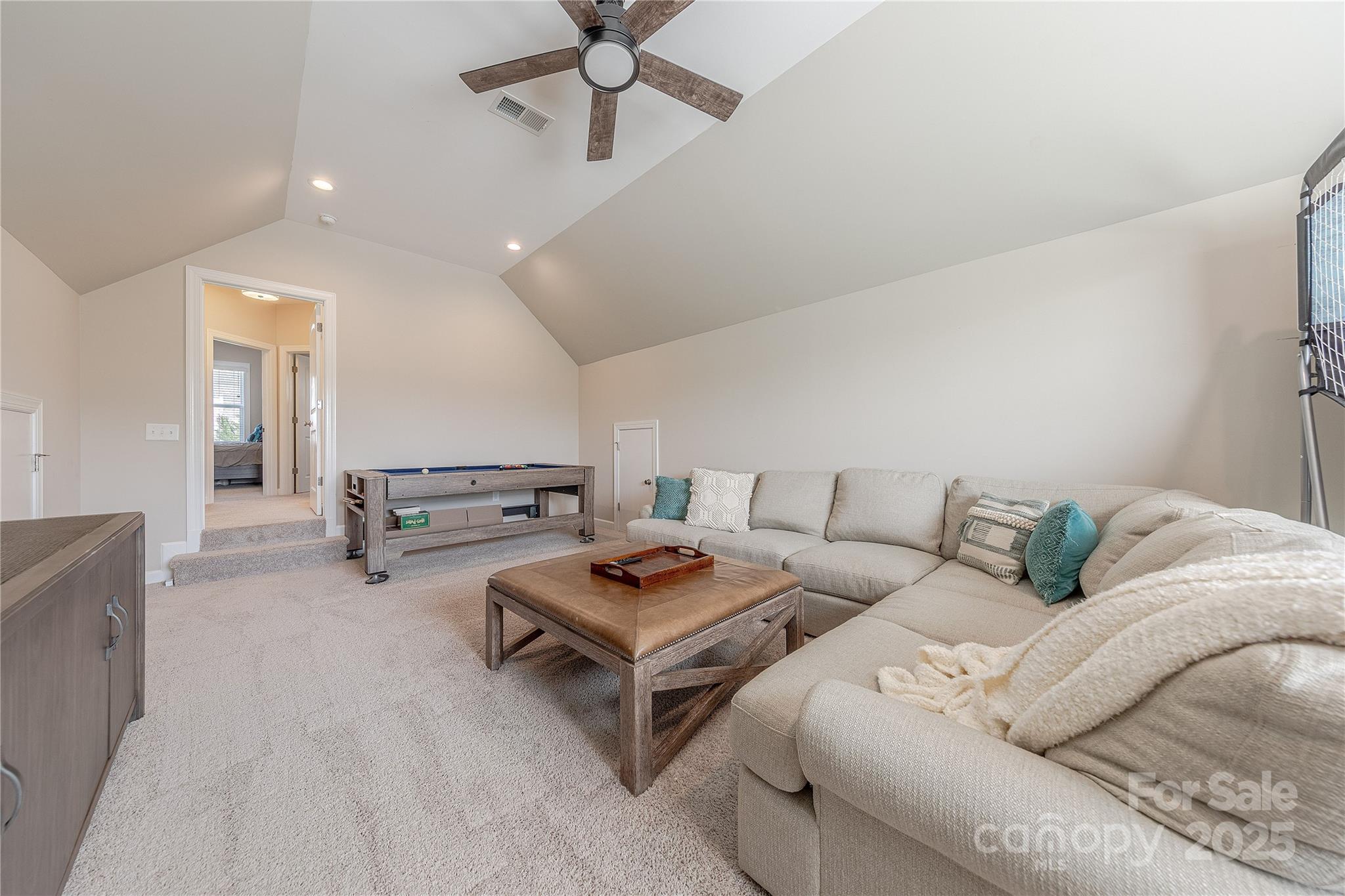 5128 Oakhaven Lane