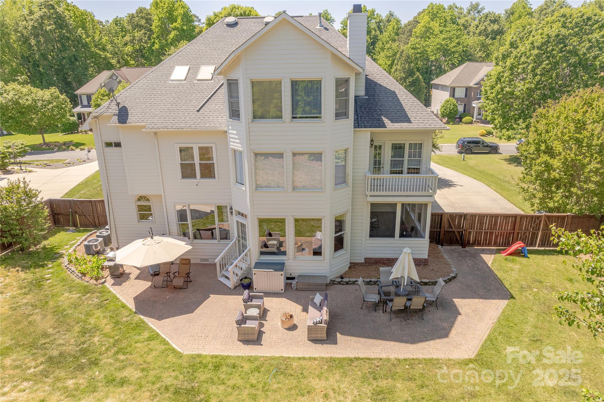 4117 Wallbrook Drive