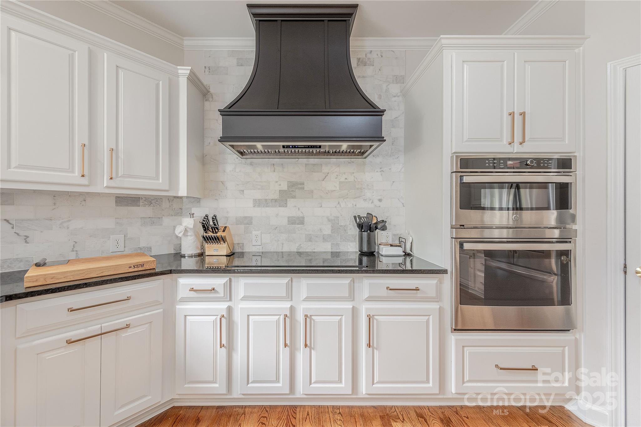 4117 Wallbrook Drive