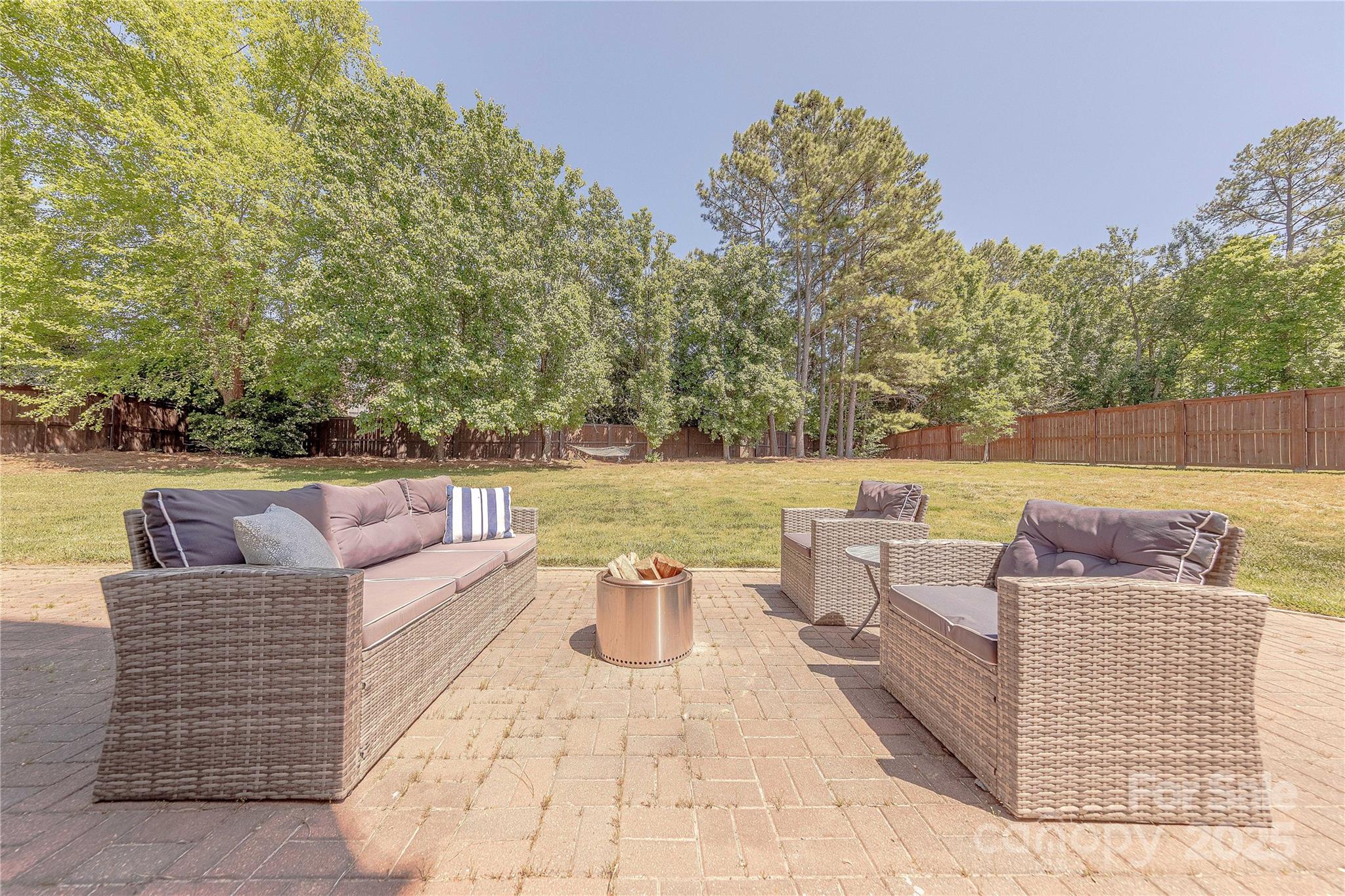 4117 Wallbrook Drive