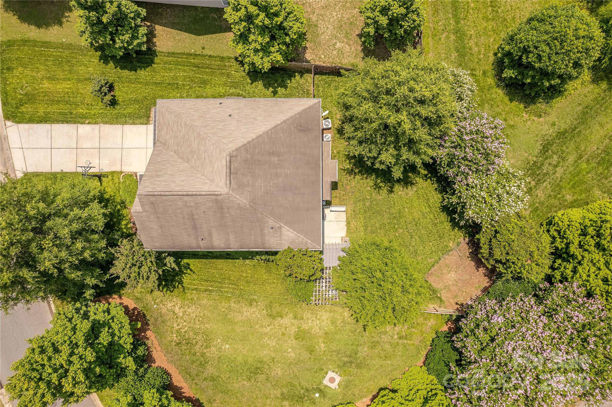 516 Fair Oaks Drive