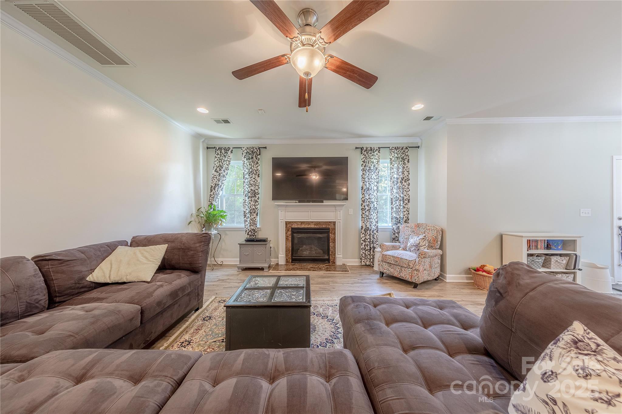 516 Fair Oaks Drive