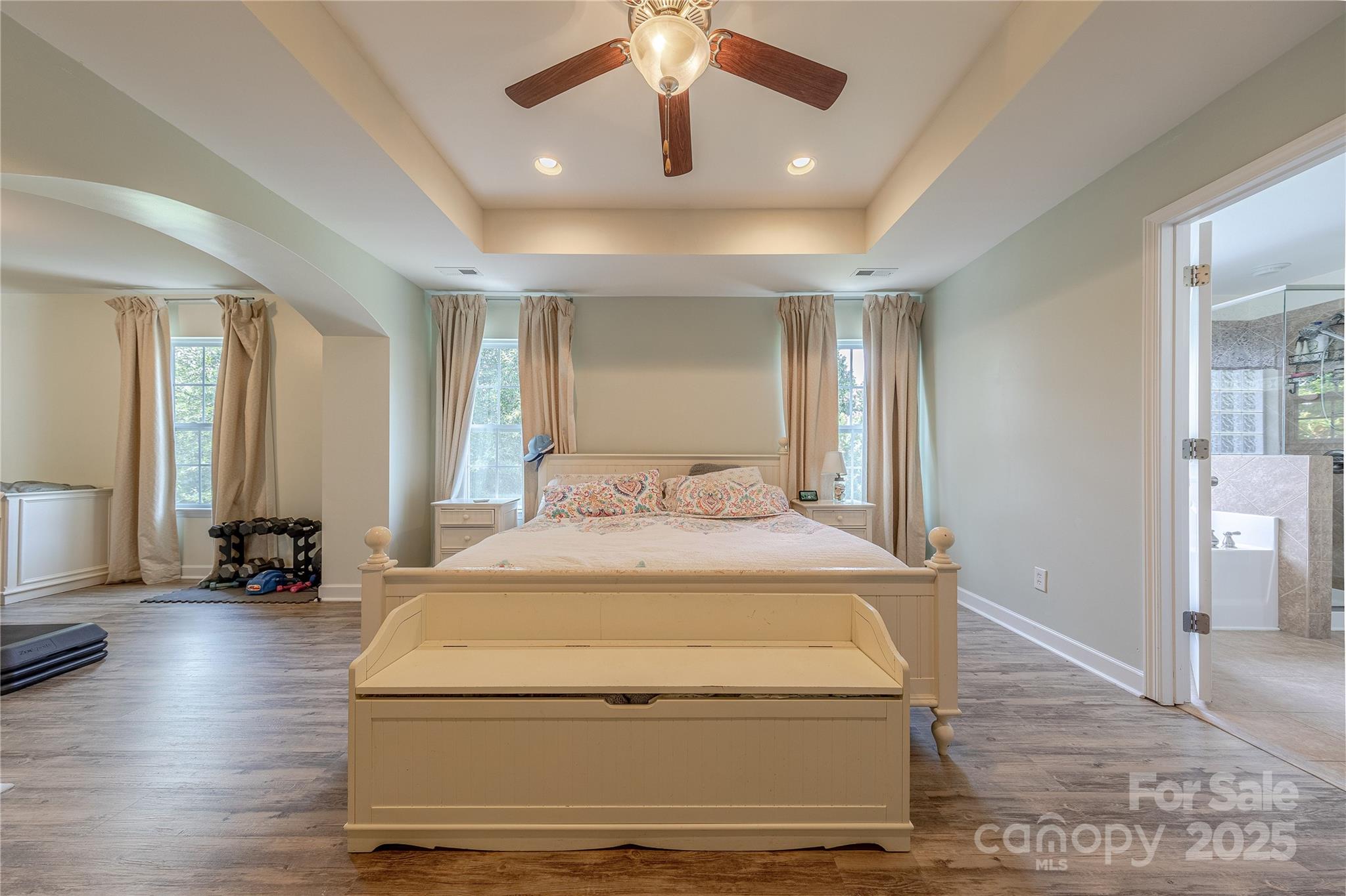 516 Fair Oaks Drive