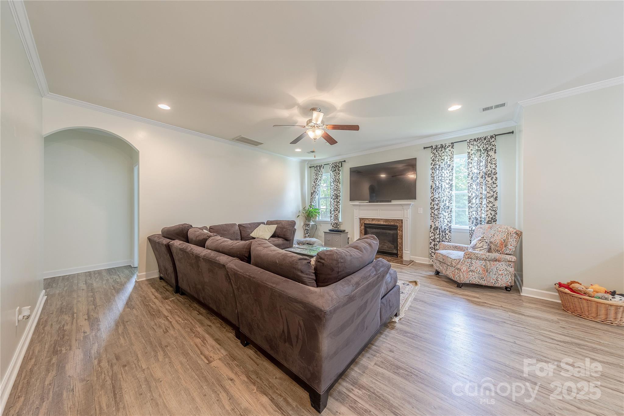 516 Fair Oaks Drive