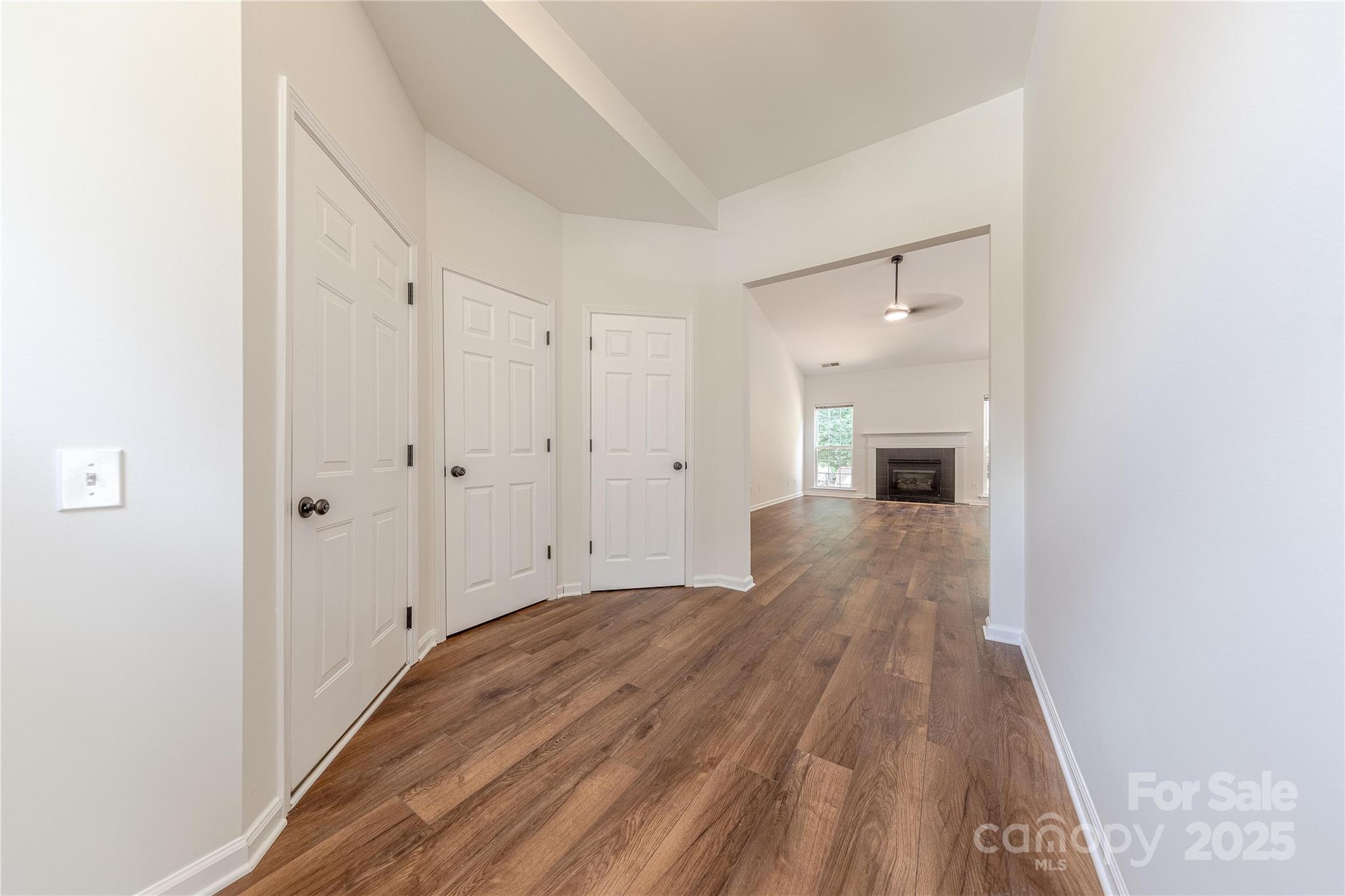 901 Clearbrook Road
