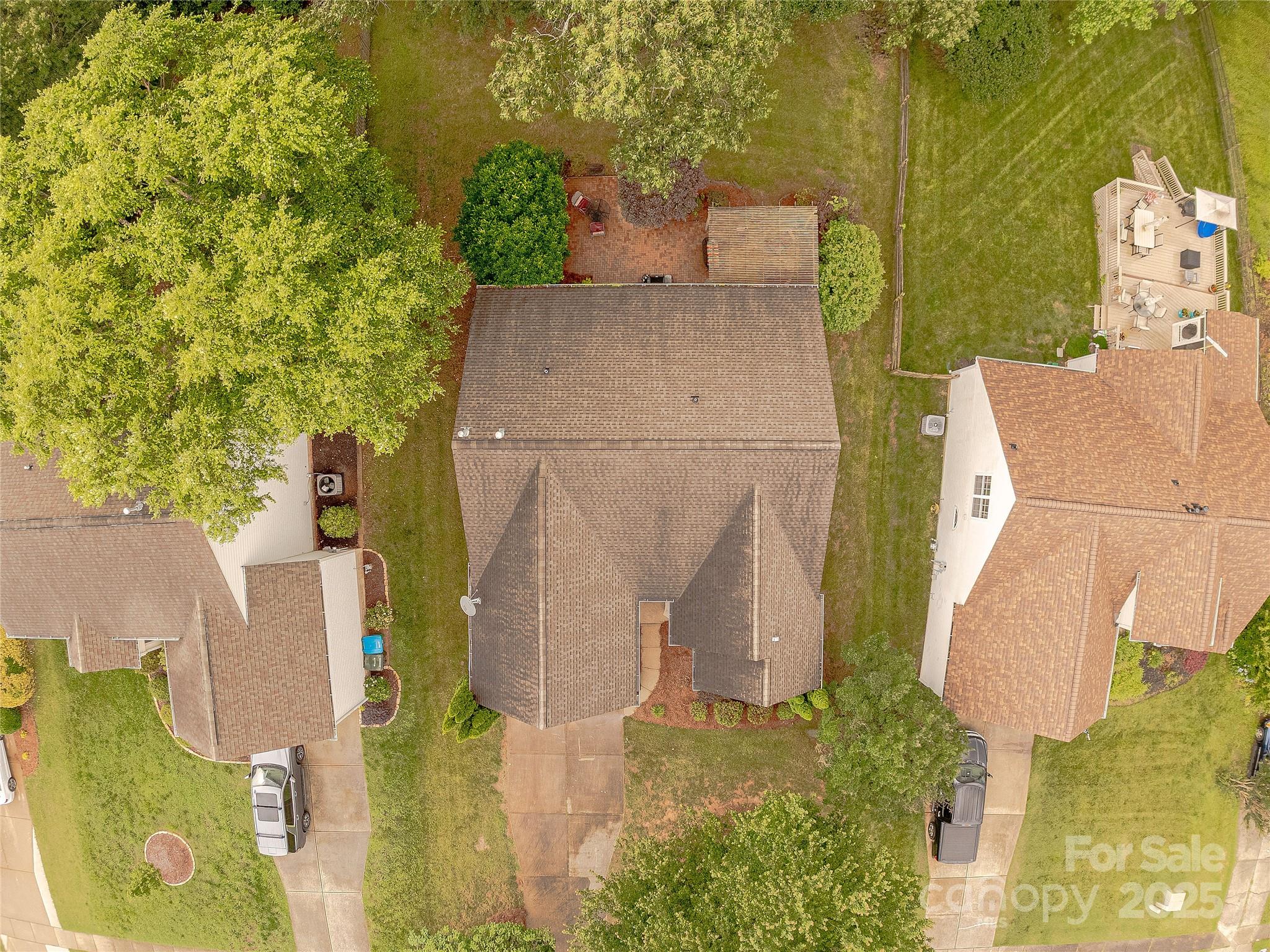 901 Clearbrook Road