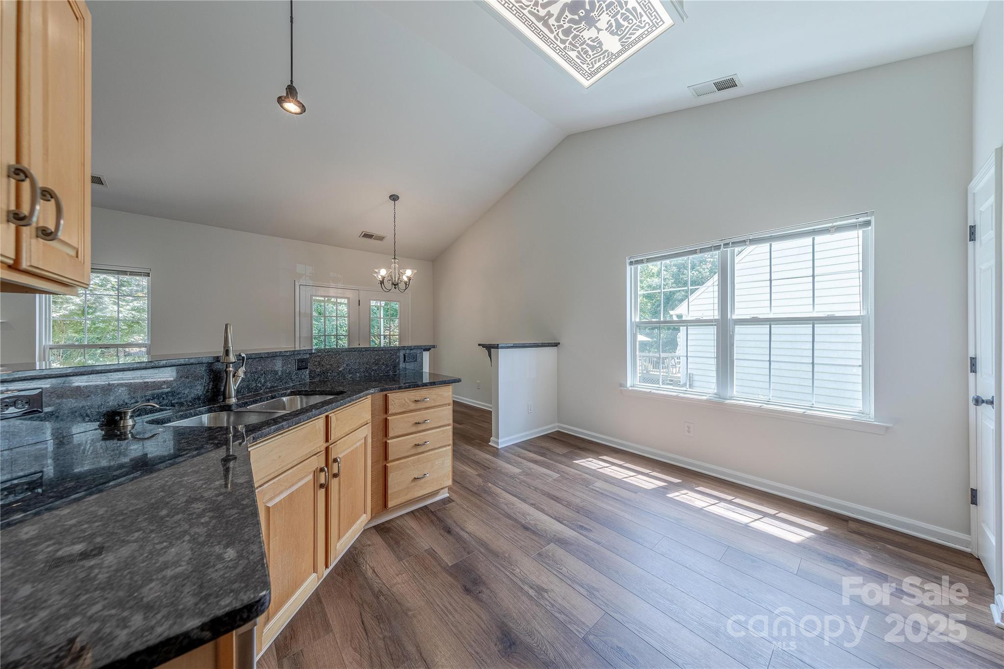 901 Clearbrook Road
