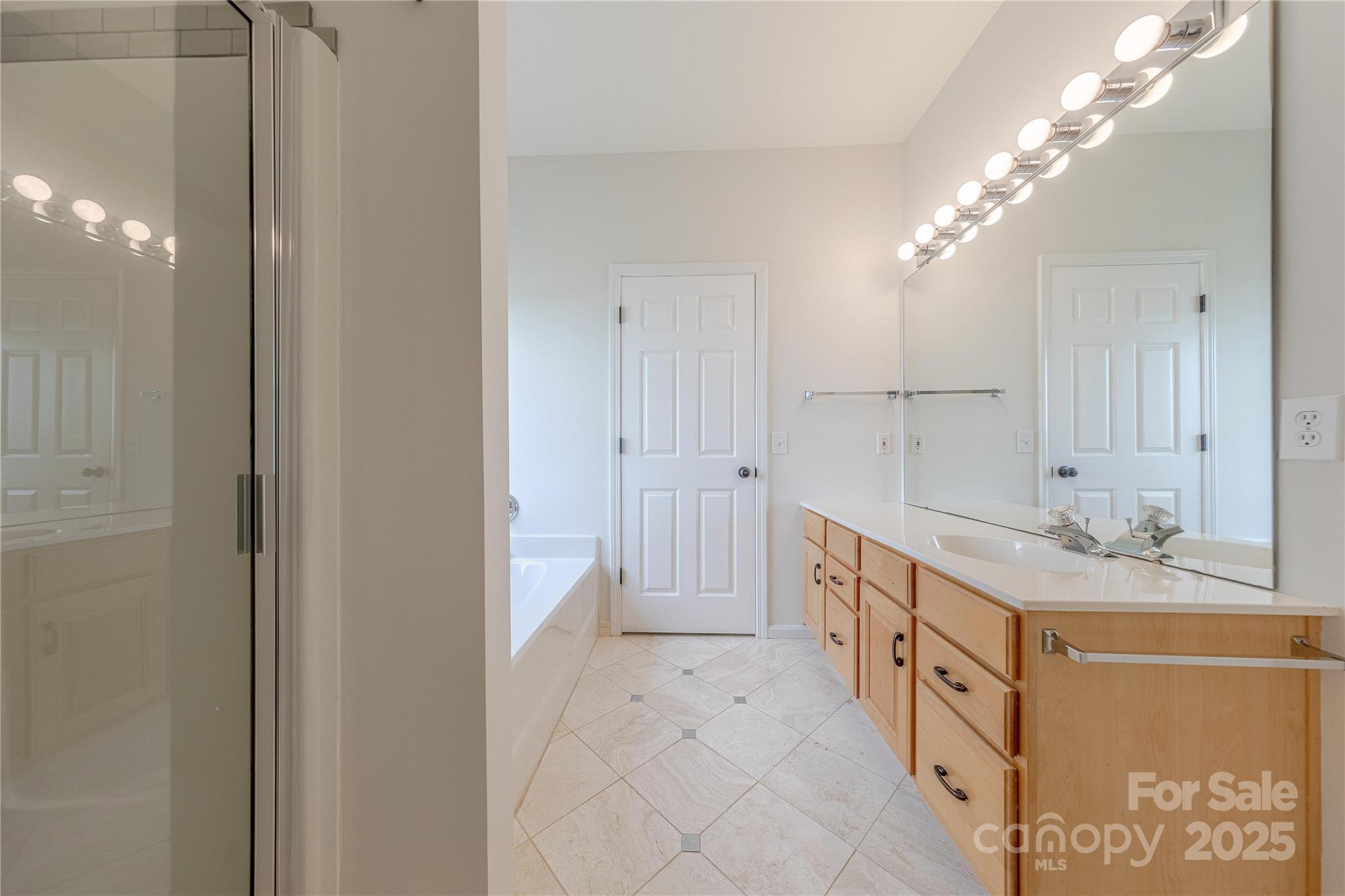 901 Clearbrook Road