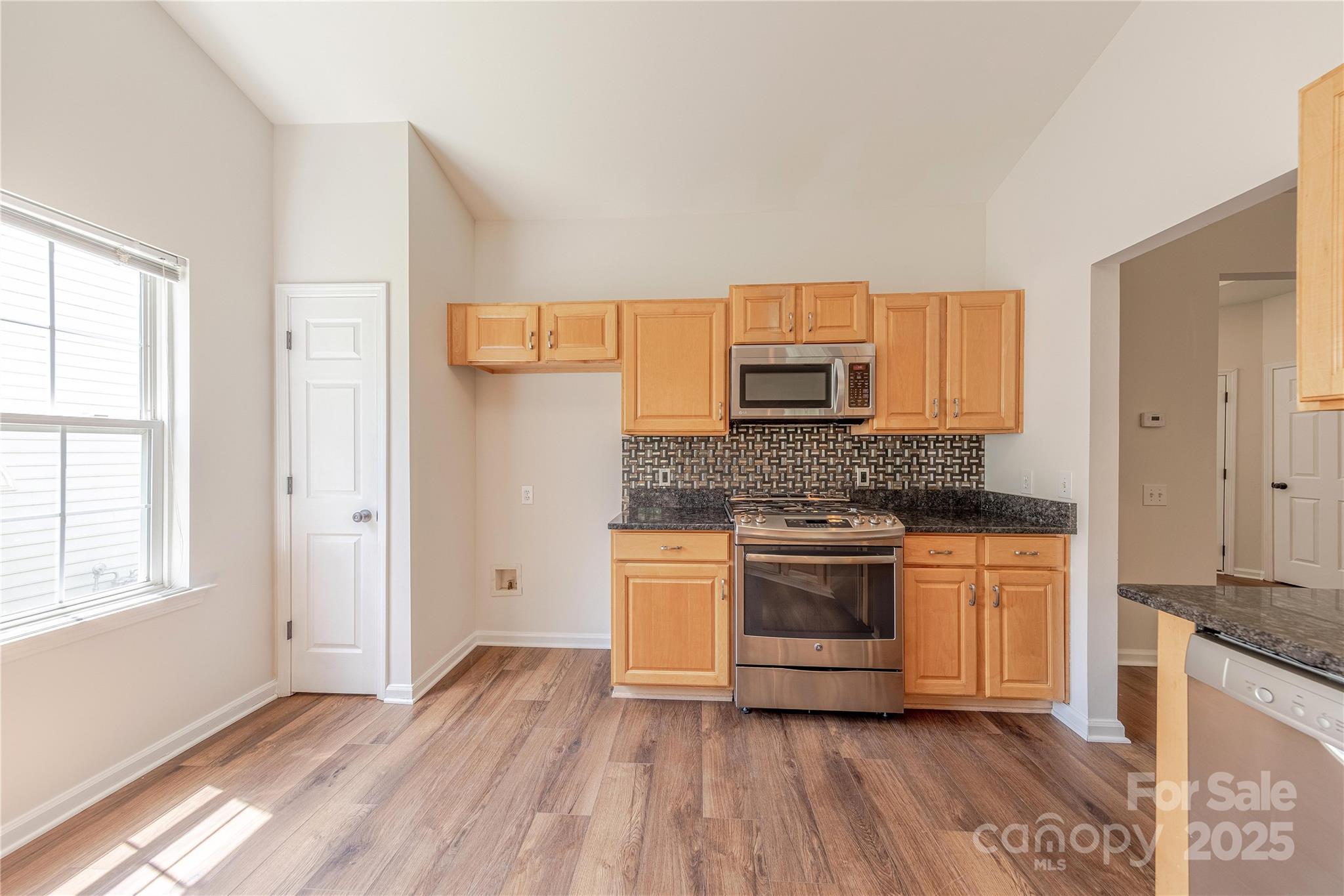 901 Clearbrook Road