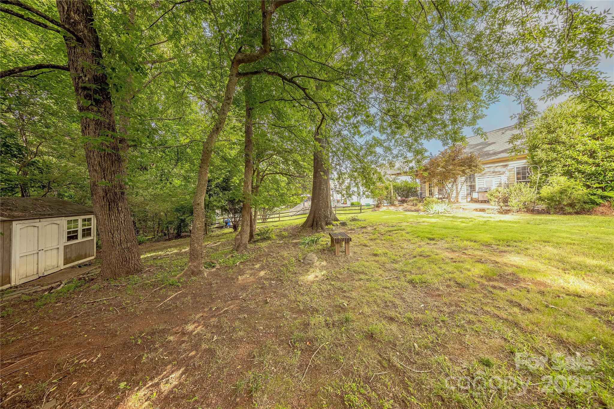 901 Clearbrook Road