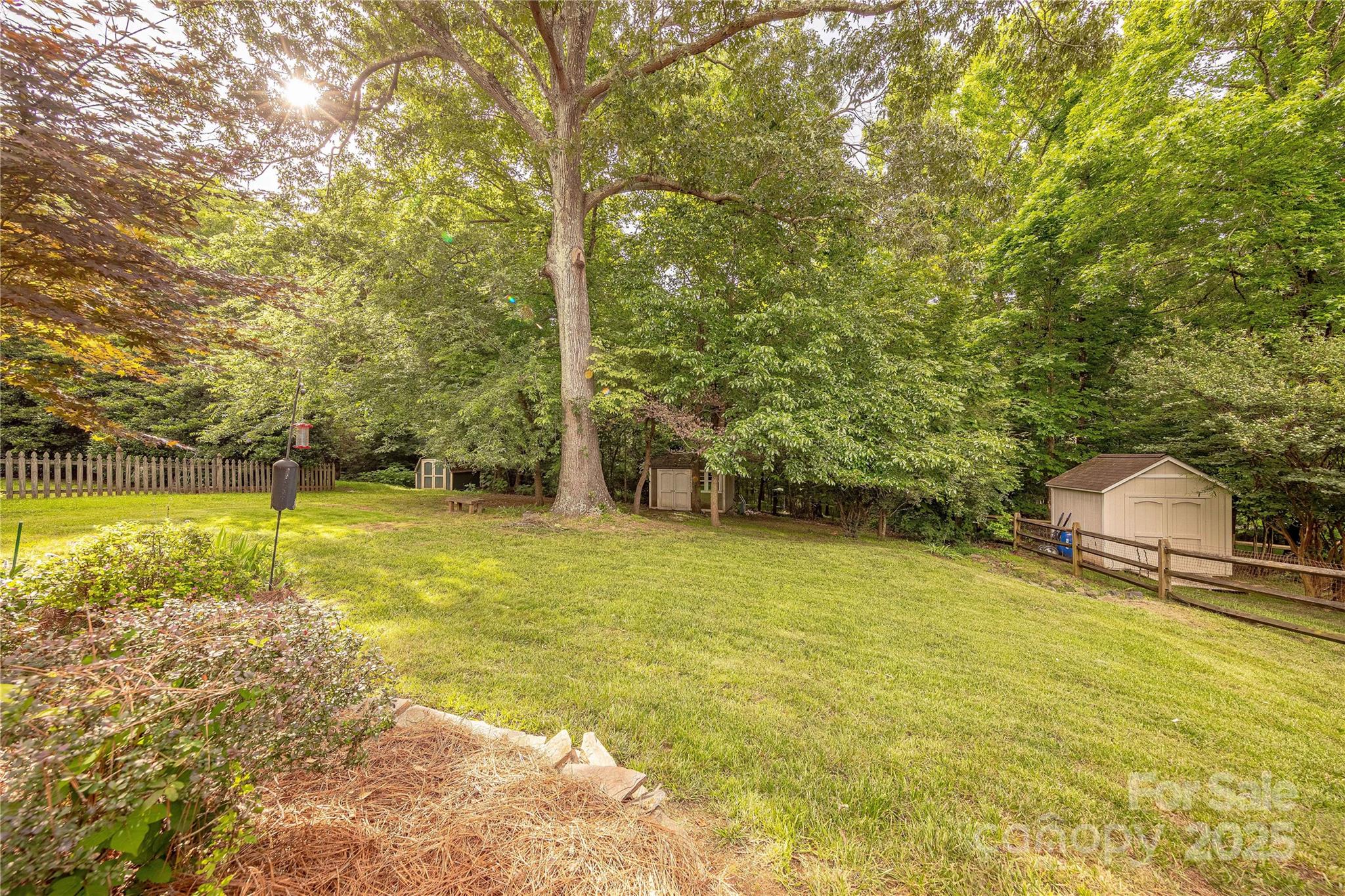901 Clearbrook Road