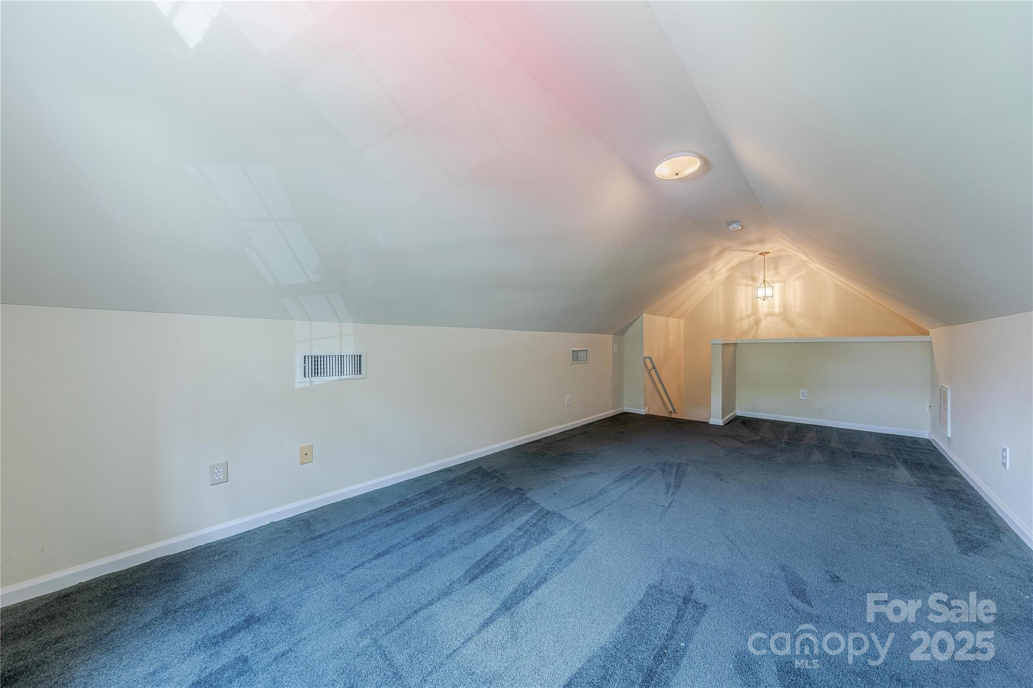 901 Clearbrook Road
