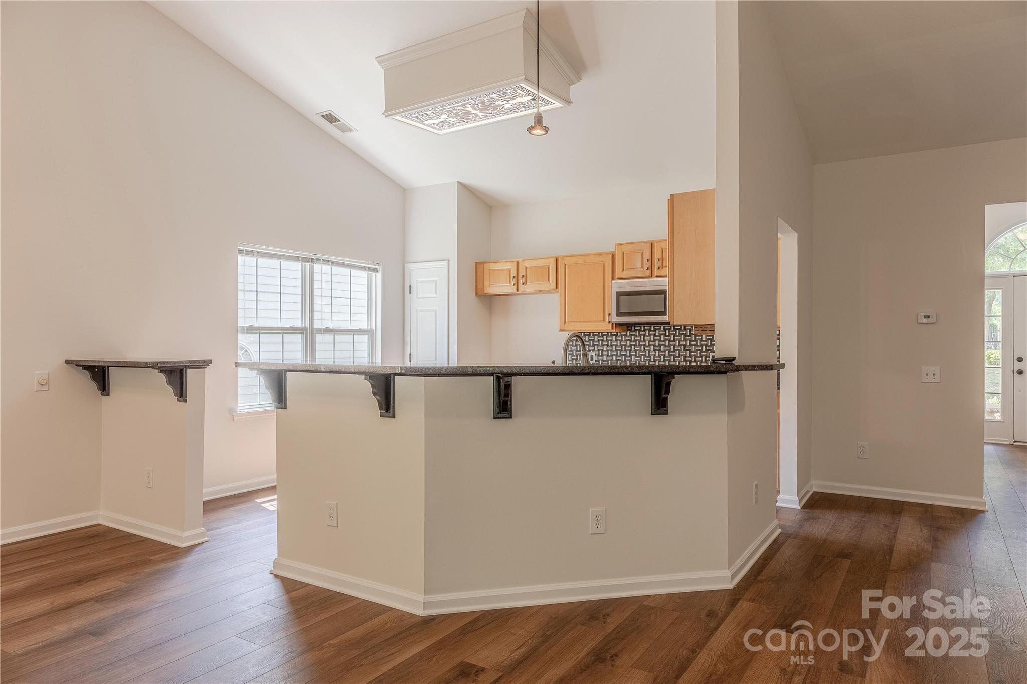 901 Clearbrook Road