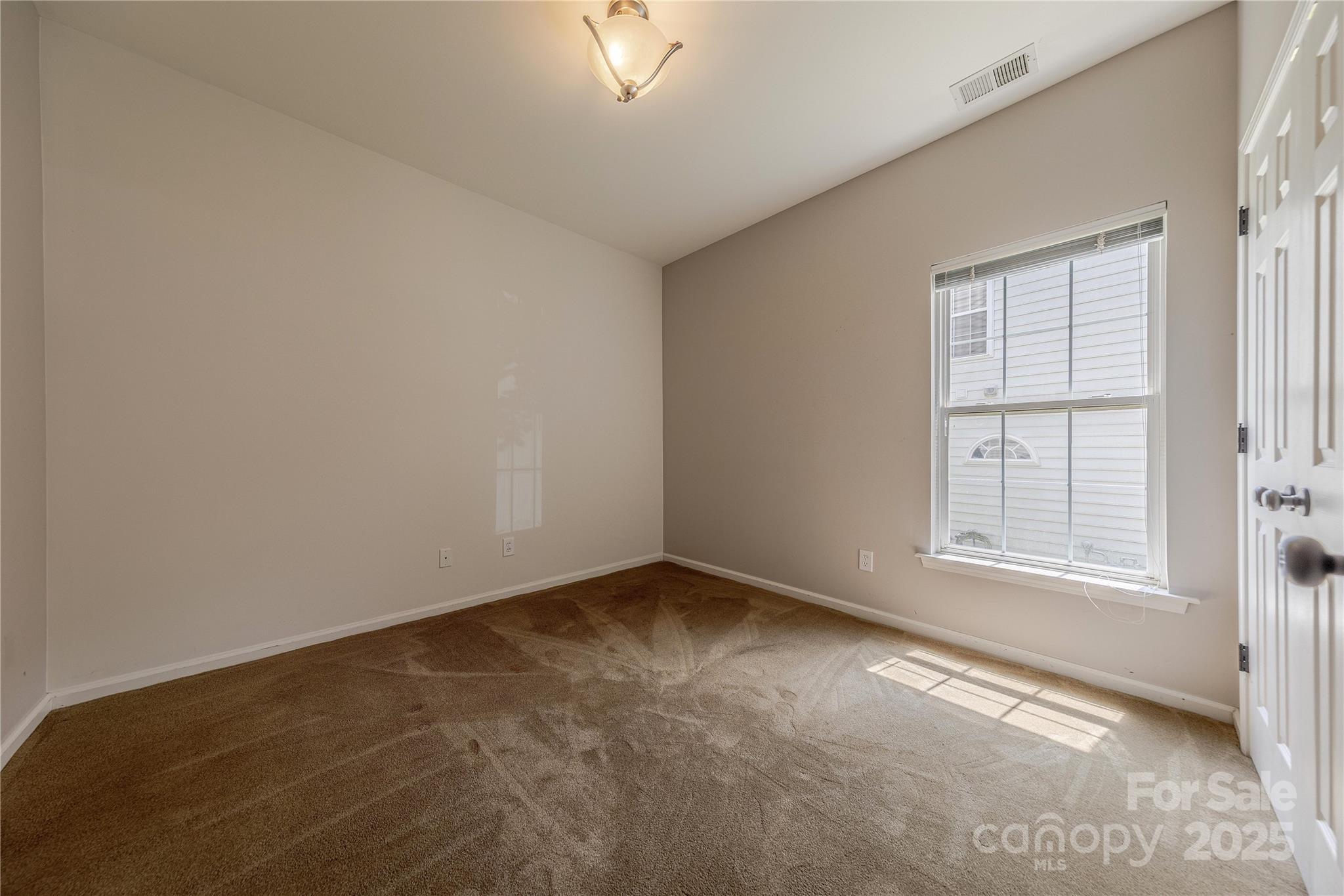 901 Clearbrook Road
