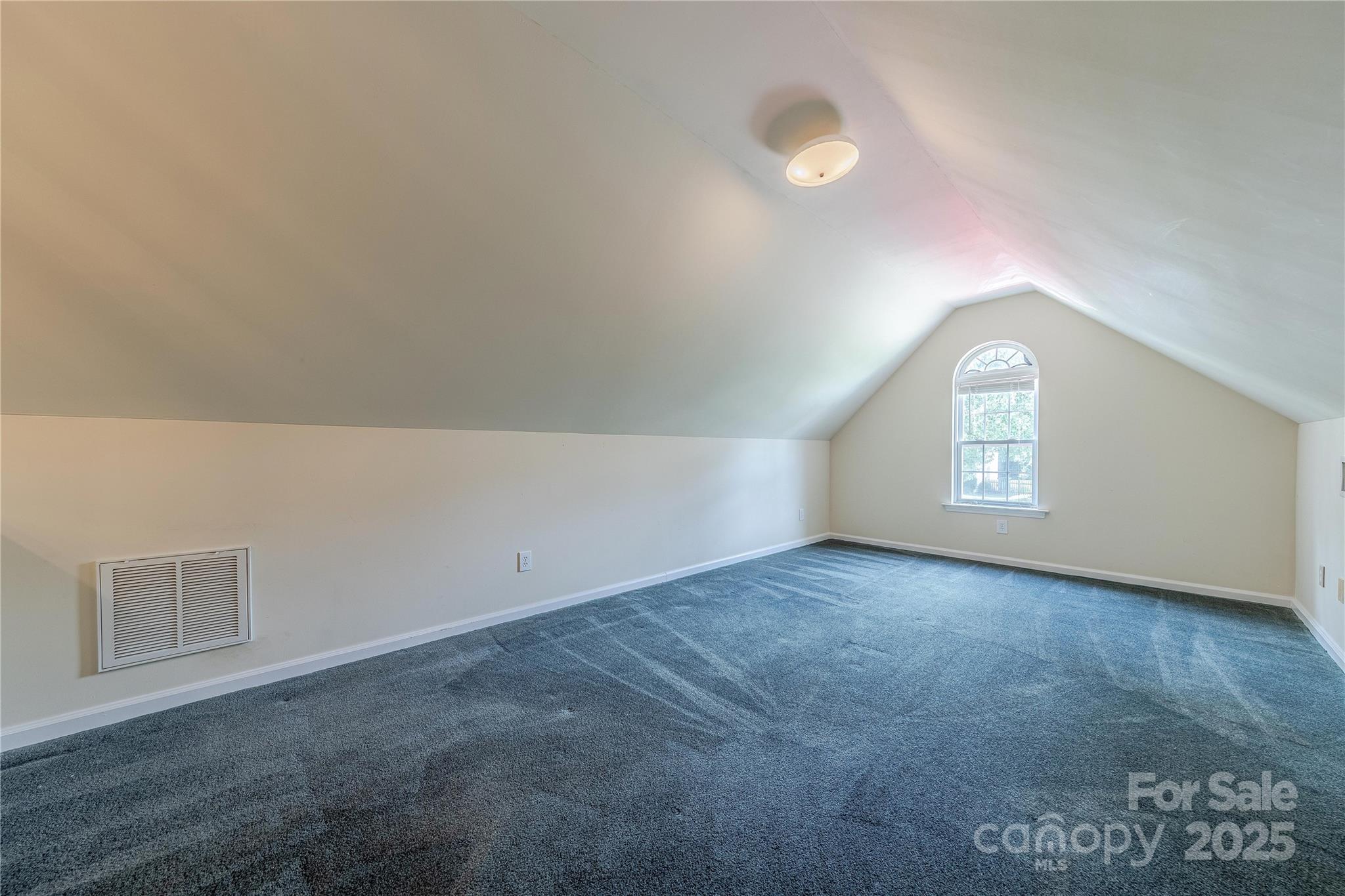 901 Clearbrook Road