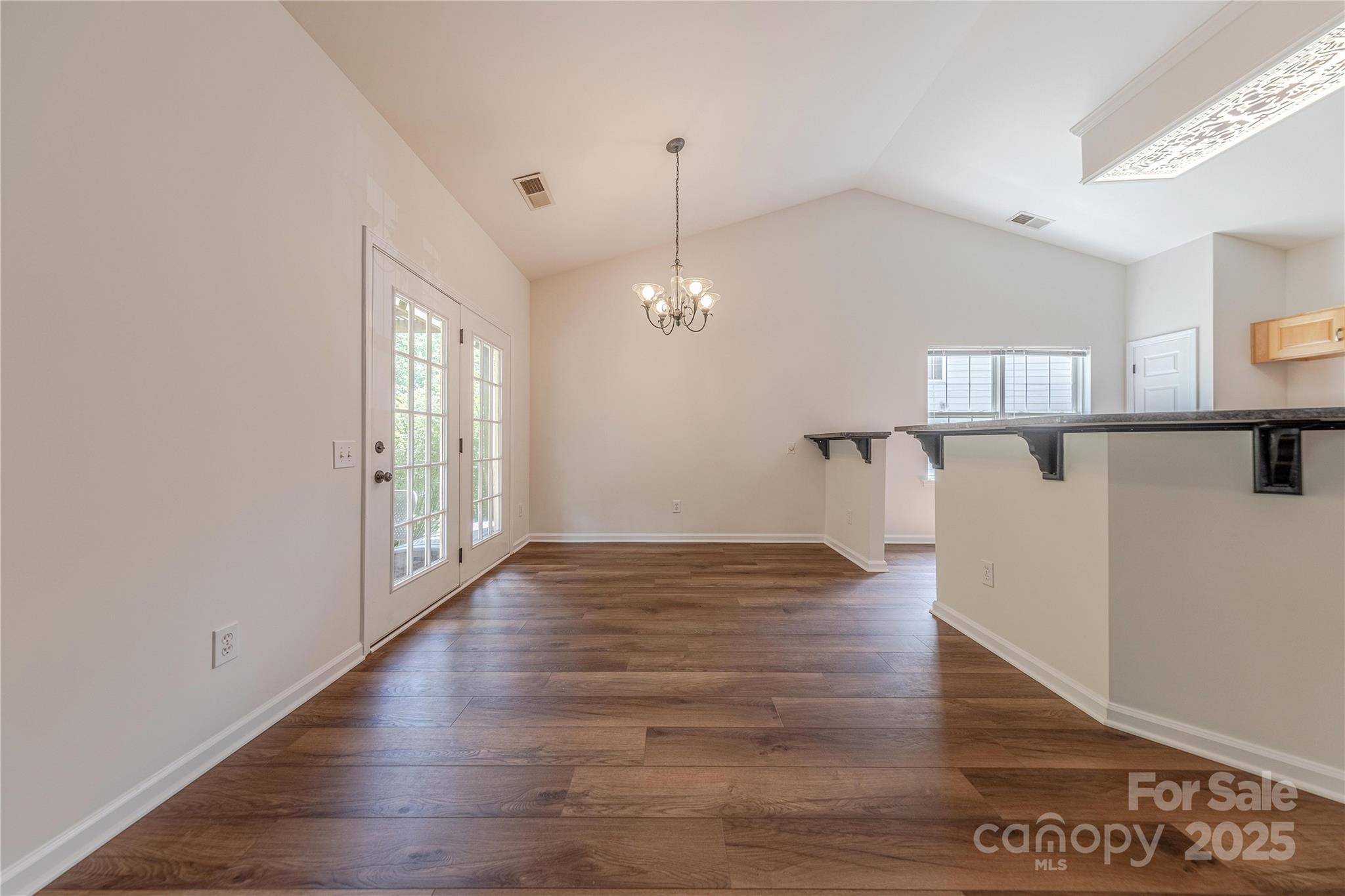901 Clearbrook Road