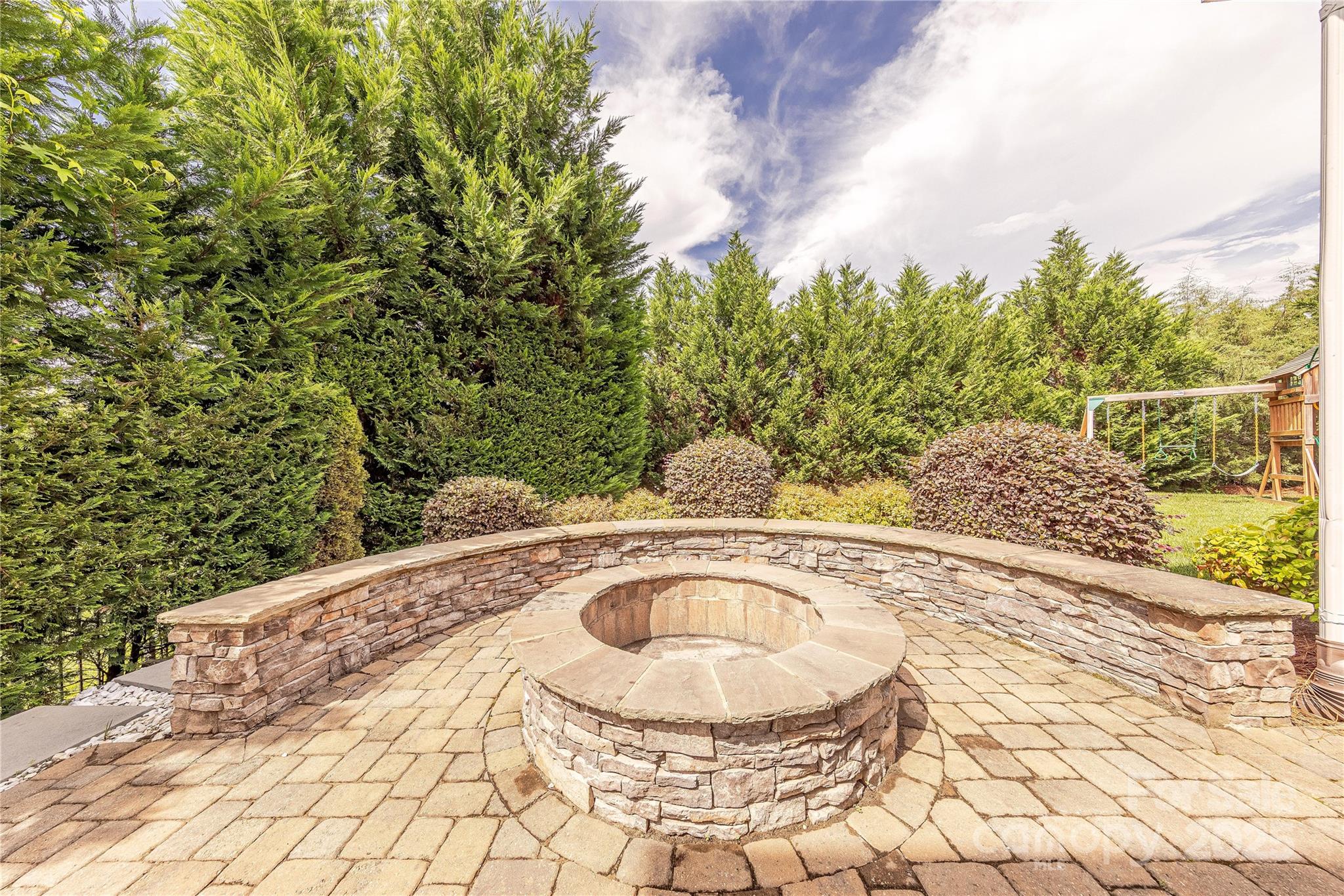 5256 Meadowcroft Way