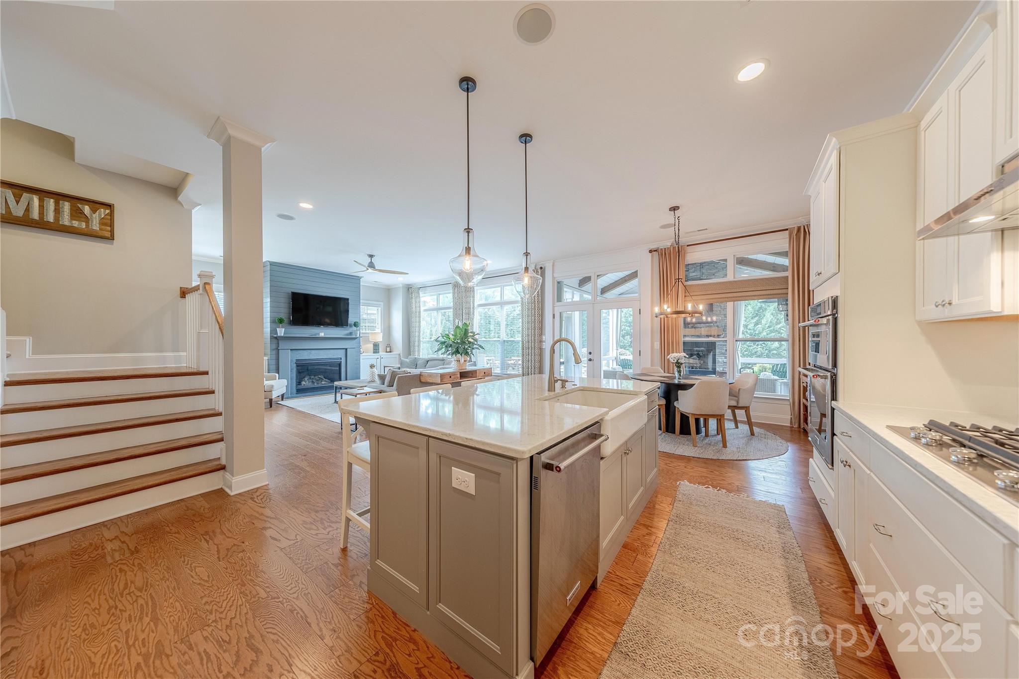 5256 Meadowcroft Way
