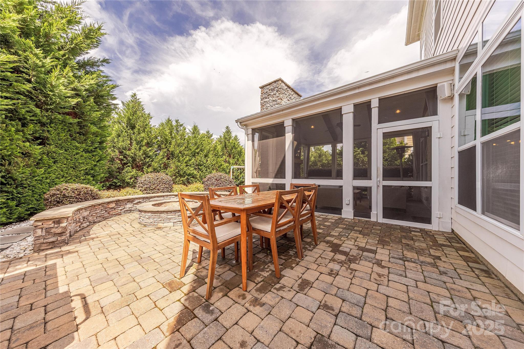 5256 Meadowcroft Way