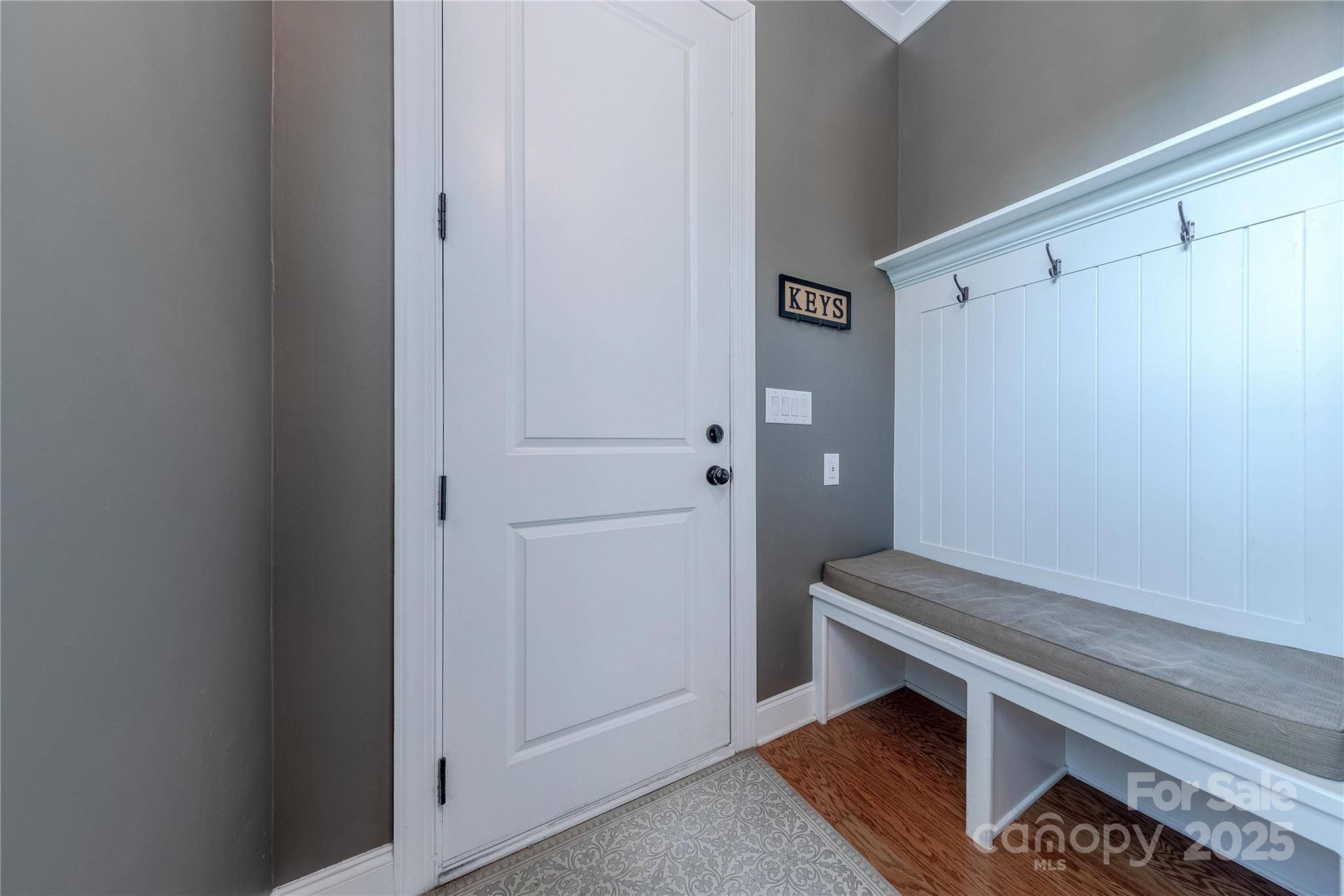 5256 Meadowcroft Way