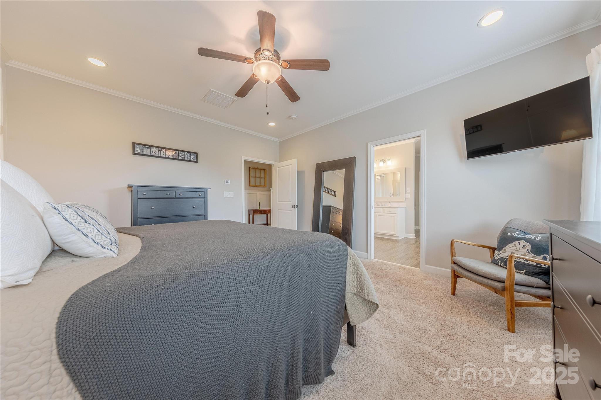5256 Meadowcroft Way