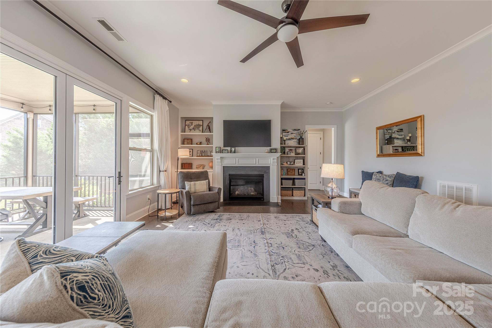 5266 Meadowcroft Way