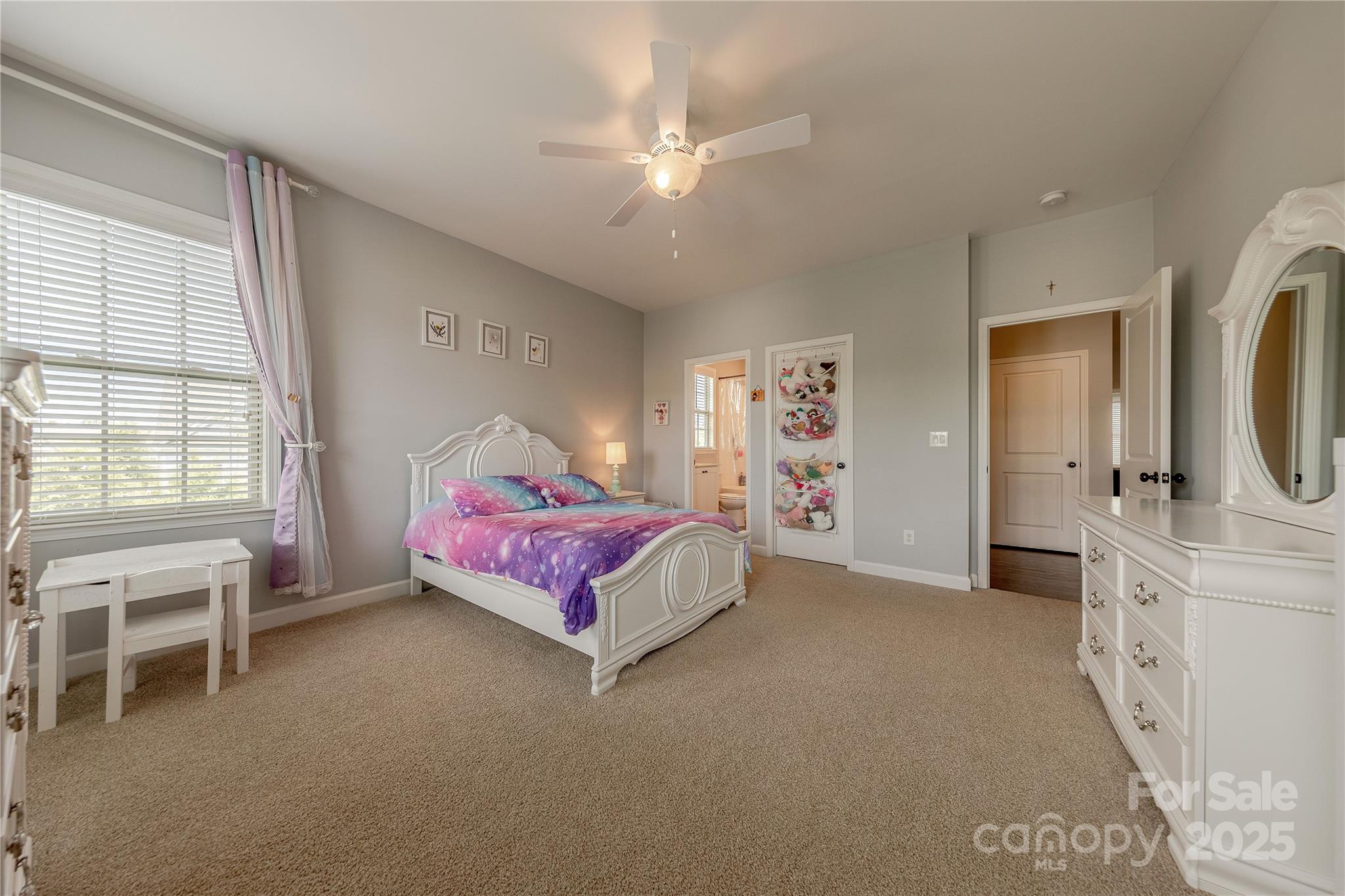 5266 Meadowcroft Way