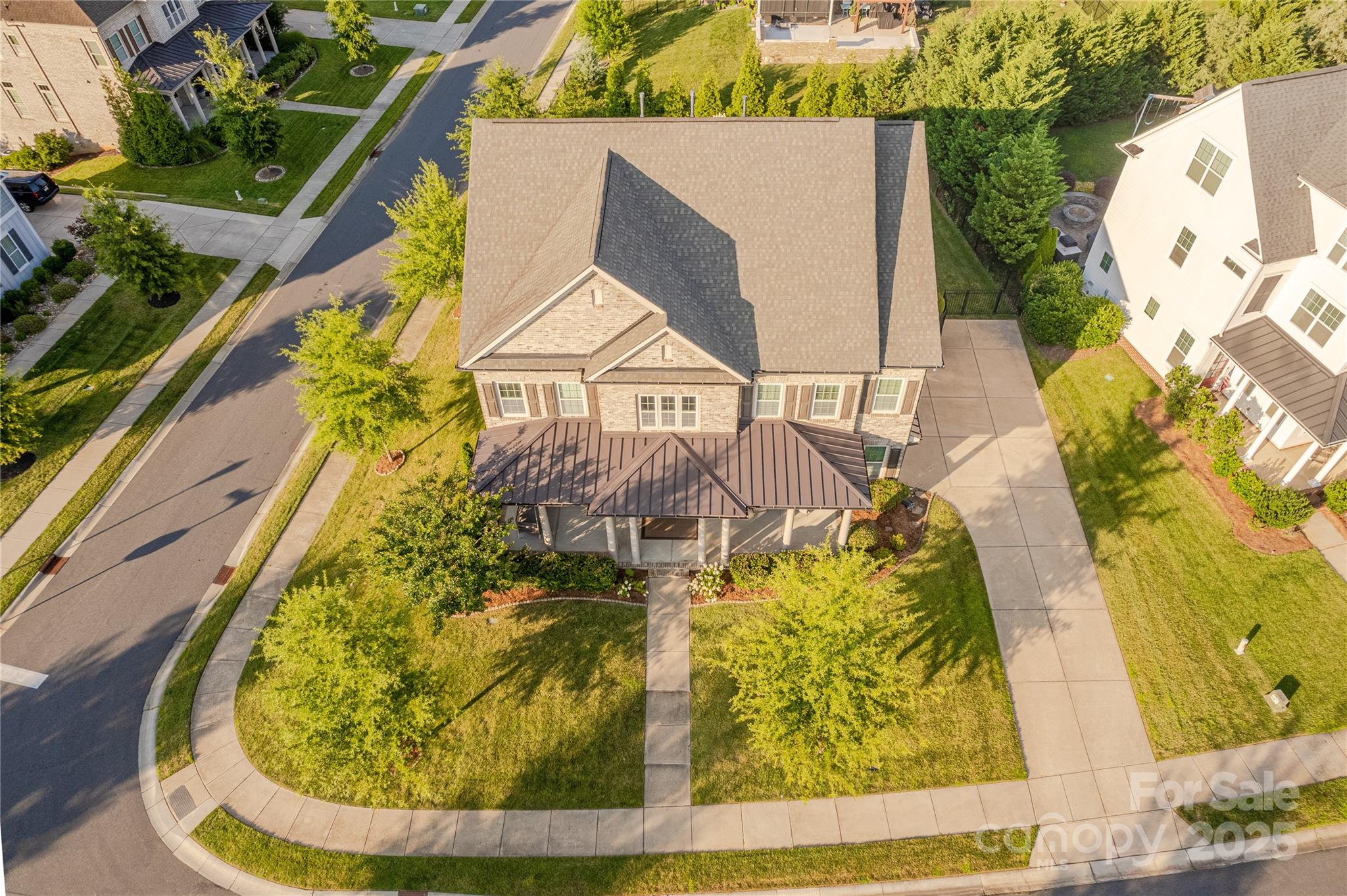 5266 Meadowcroft Way