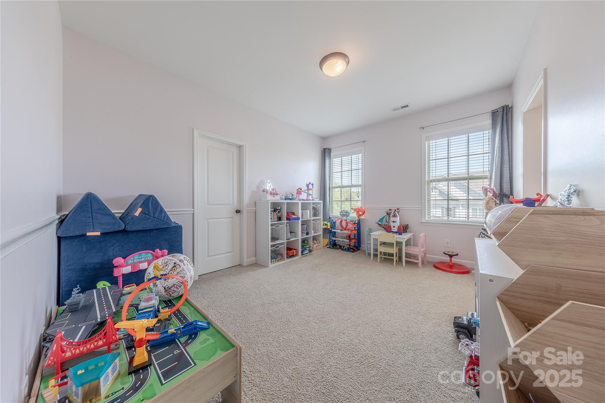 5266 Meadowcroft Way