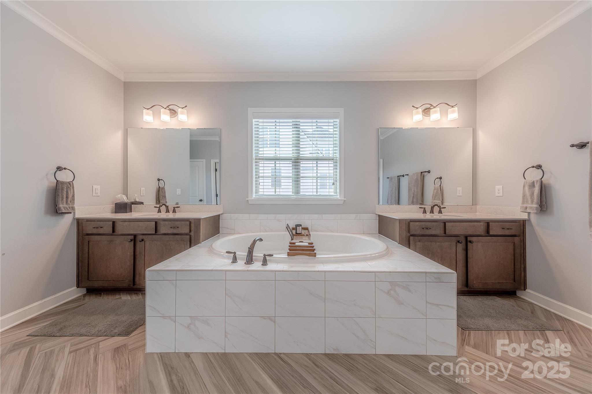 5266 Meadowcroft Way